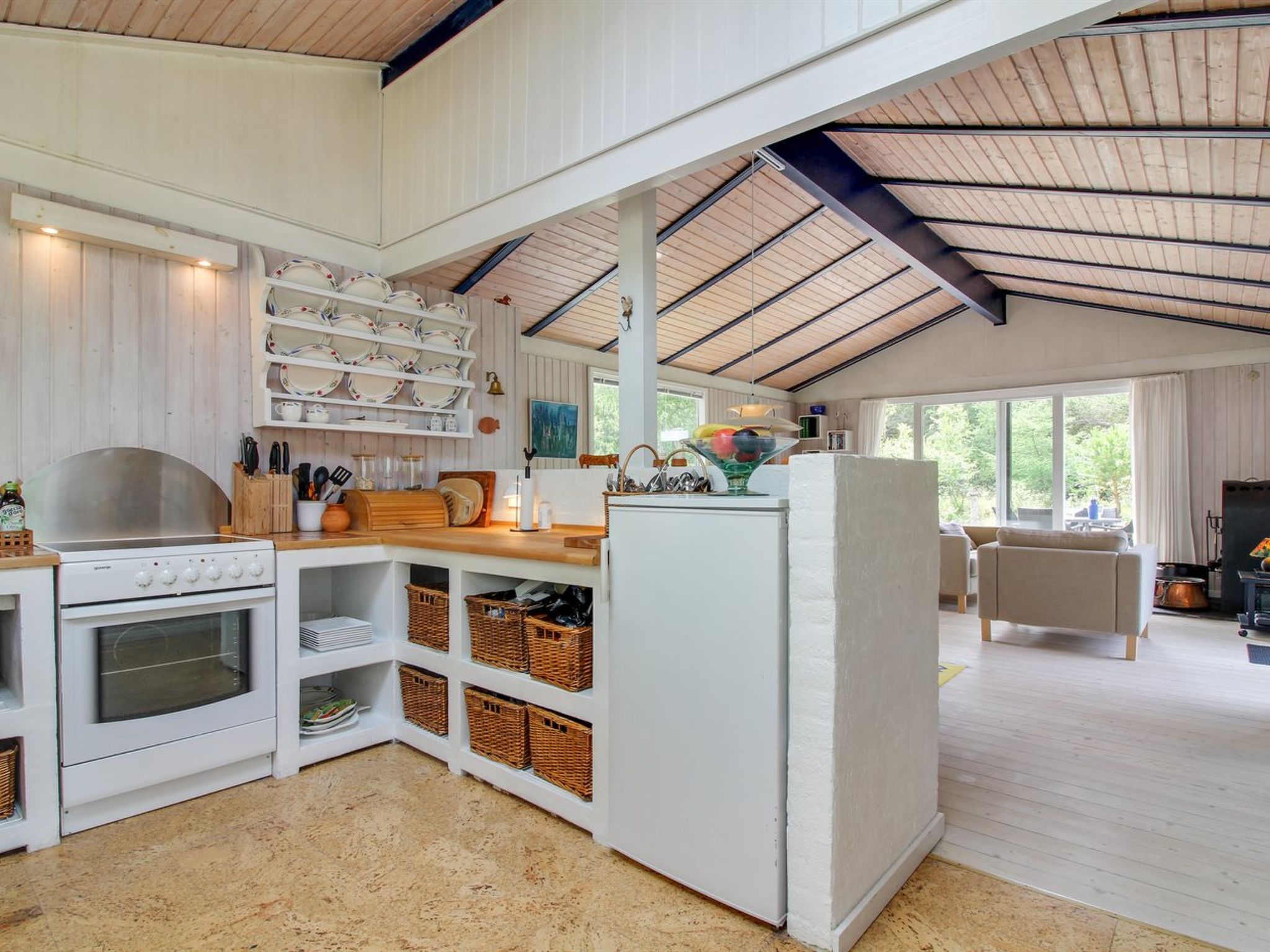 "Heike" - 1.3km from the sea - Binnen