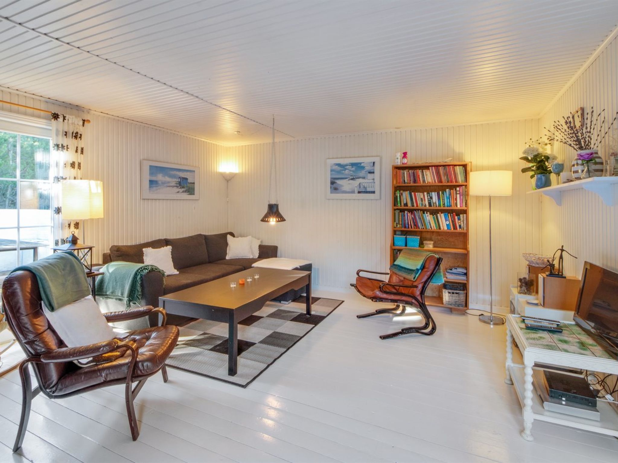 "Eimi" - 1.5km from the sea-Binnen