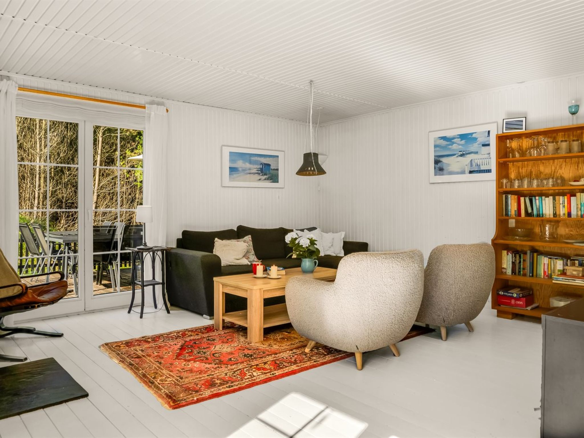 "Eimi" - 1.5km from the sea - Inside
