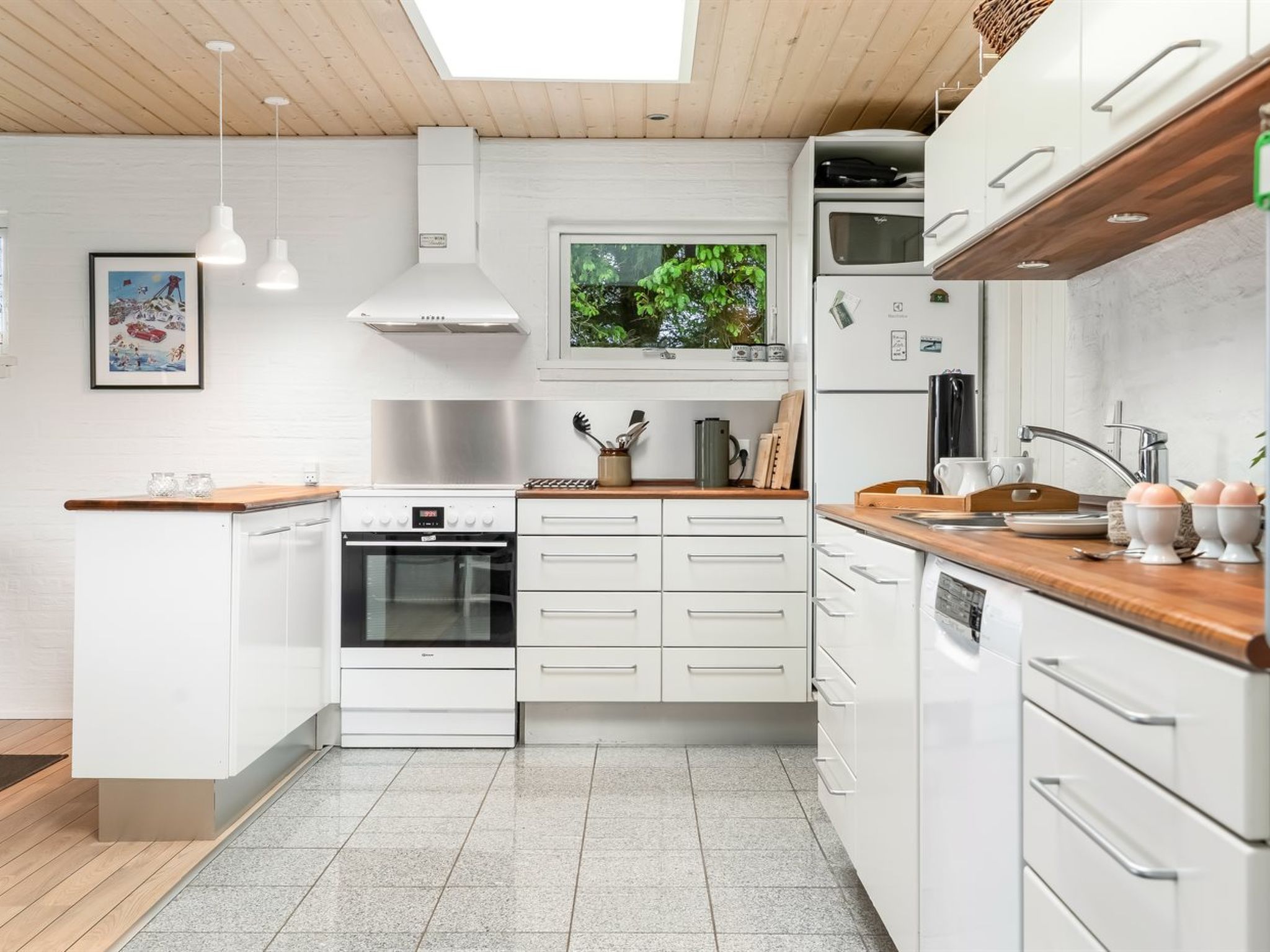 "Bedri" - 800m from the sea - Drinnen
