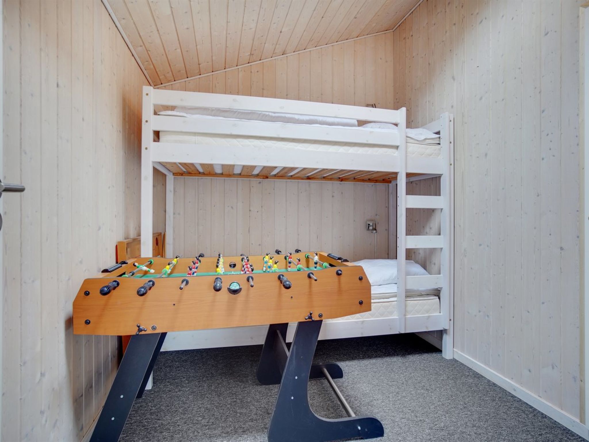 "Bedri" - 800m from the sea - Drinnen