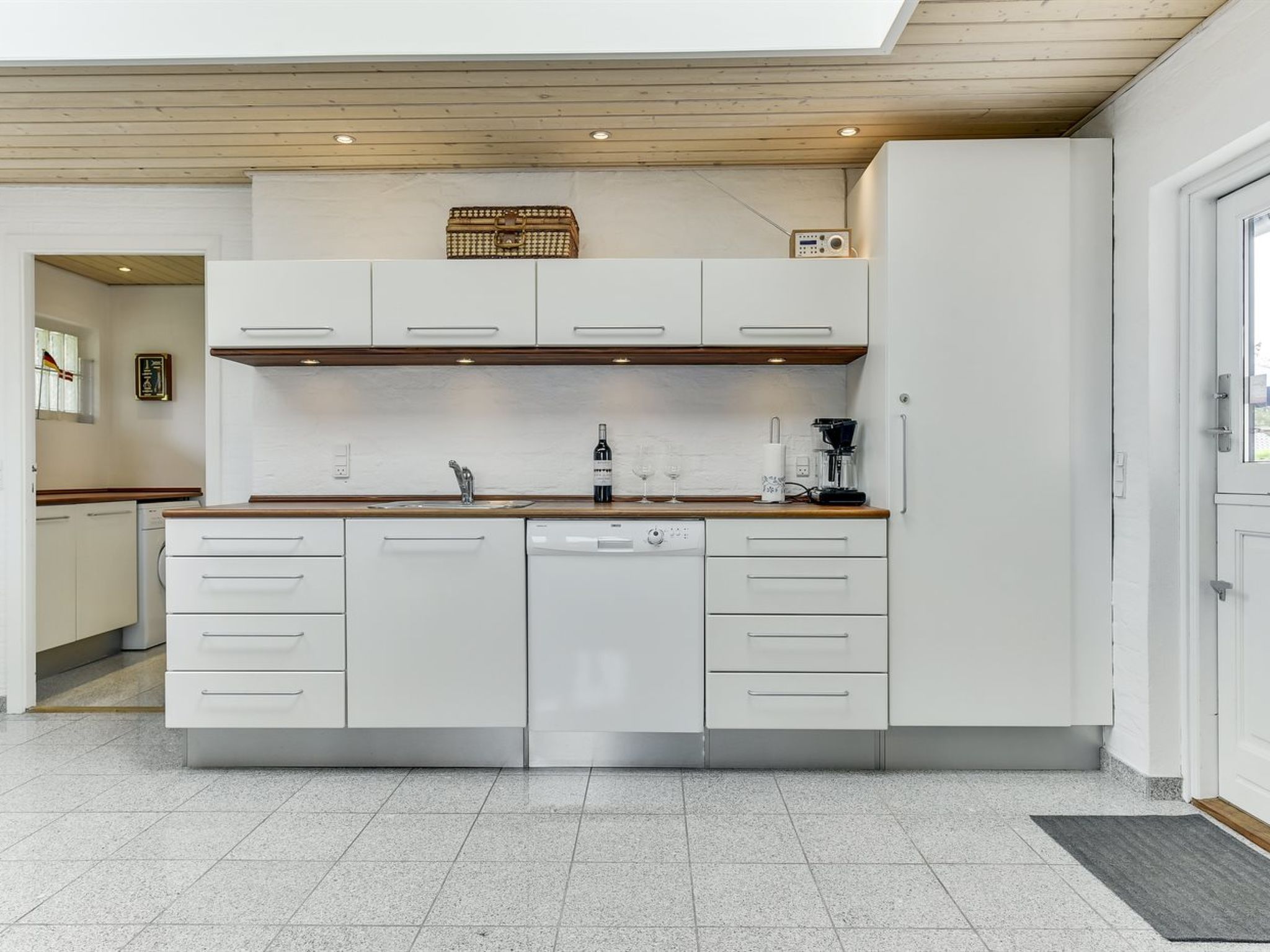 "Bedri" - 800m from the sea-Binnen