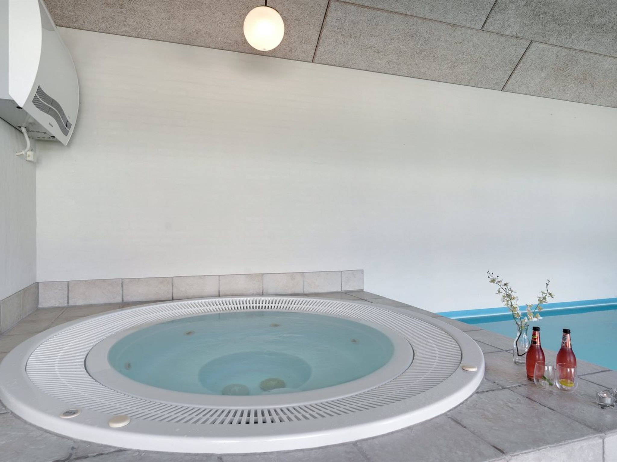 "Riki" - 150m from the sea