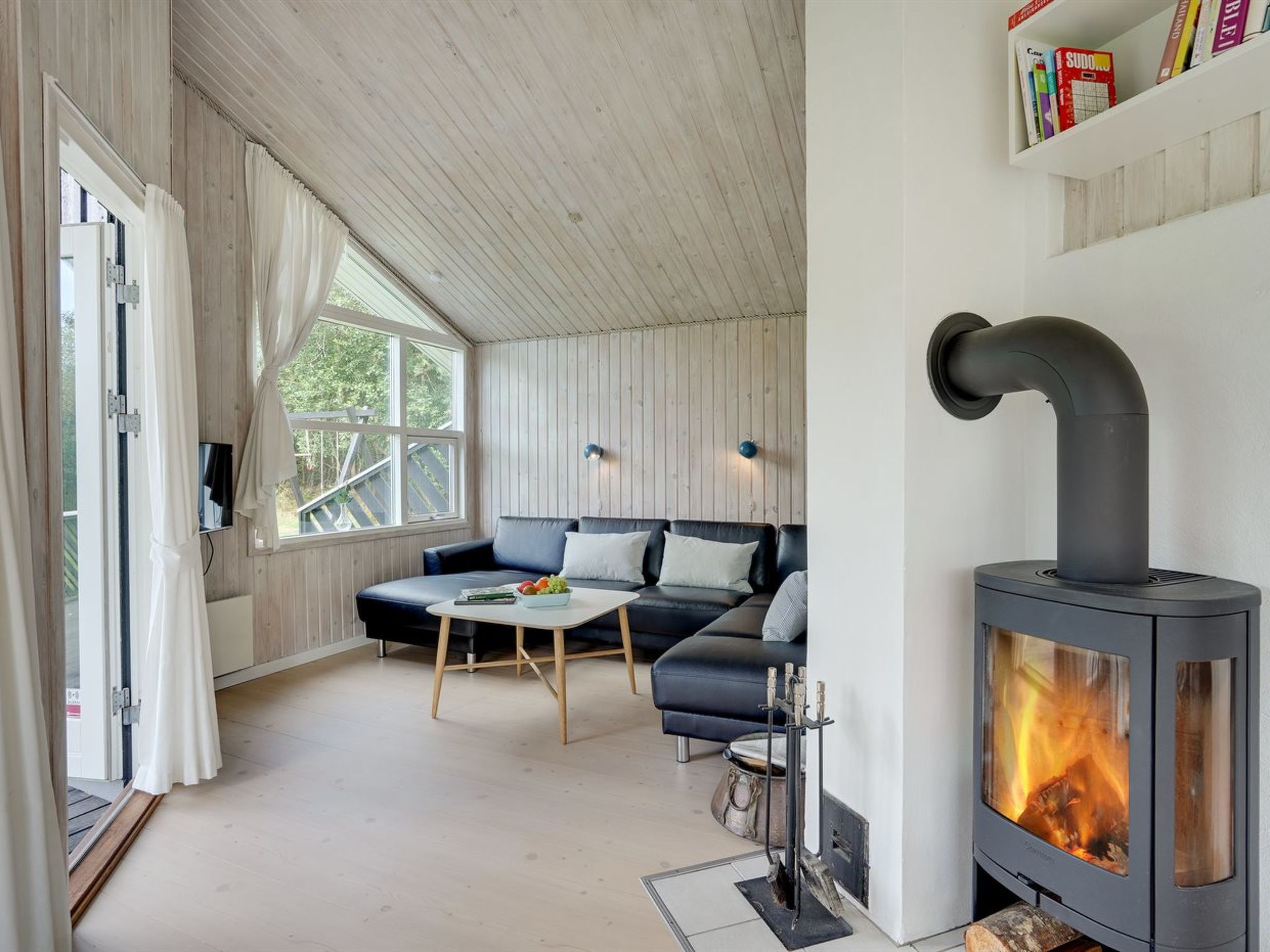 "Hagbard" - 2.6km from the sea-Binnen