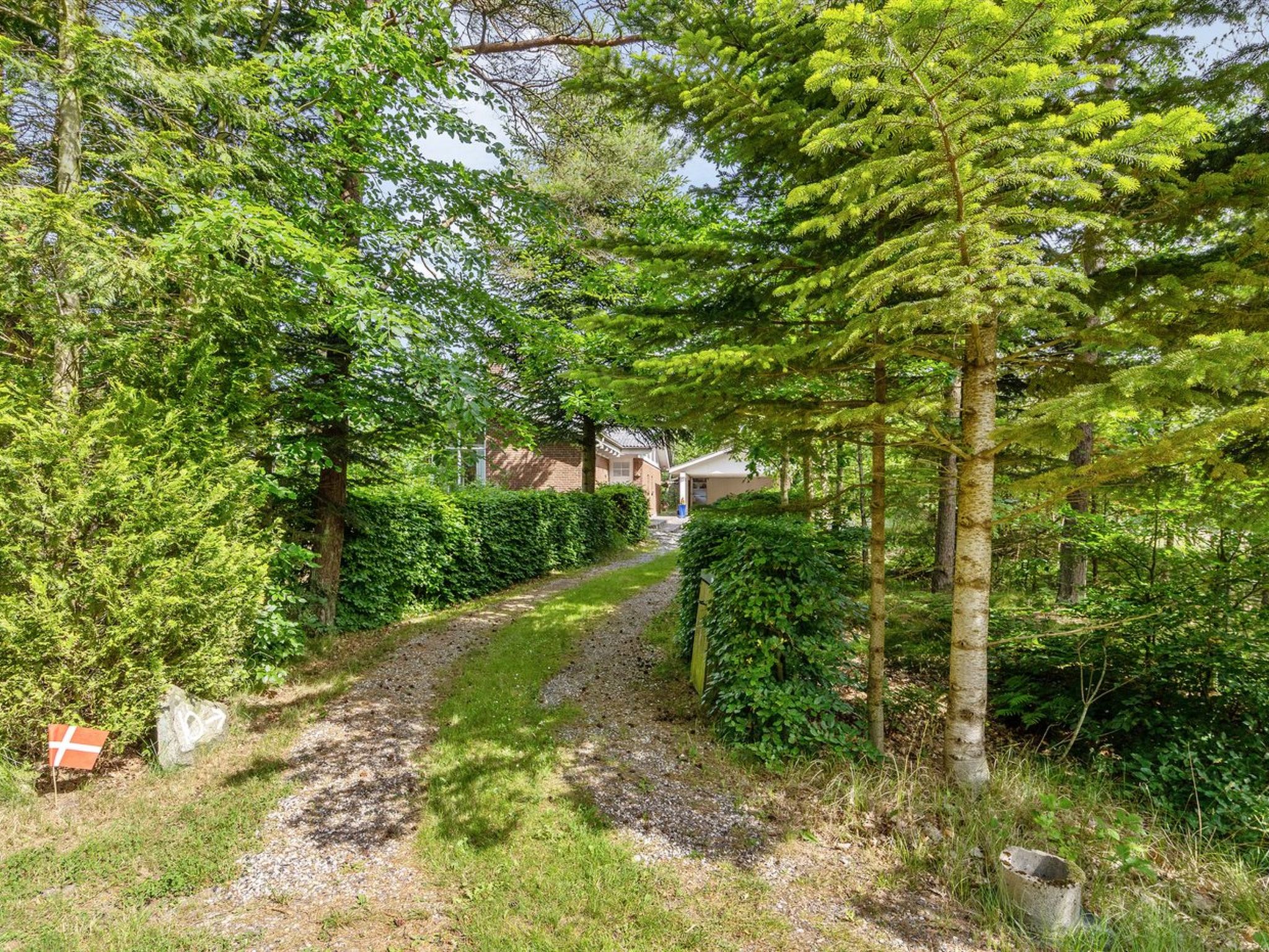 "Tinnie" - 2.9km from the sea