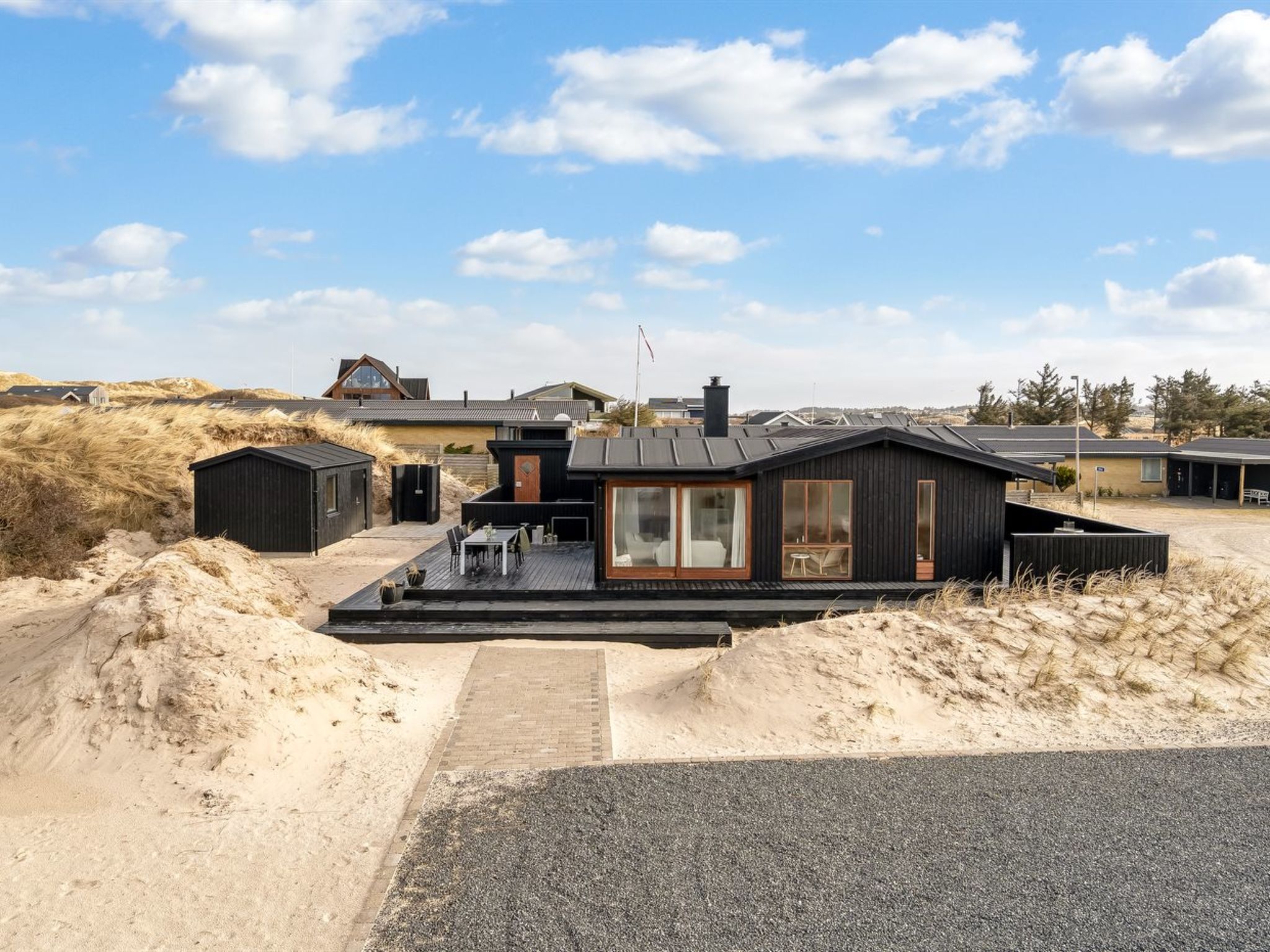 "Kiina" - 100m from the sea