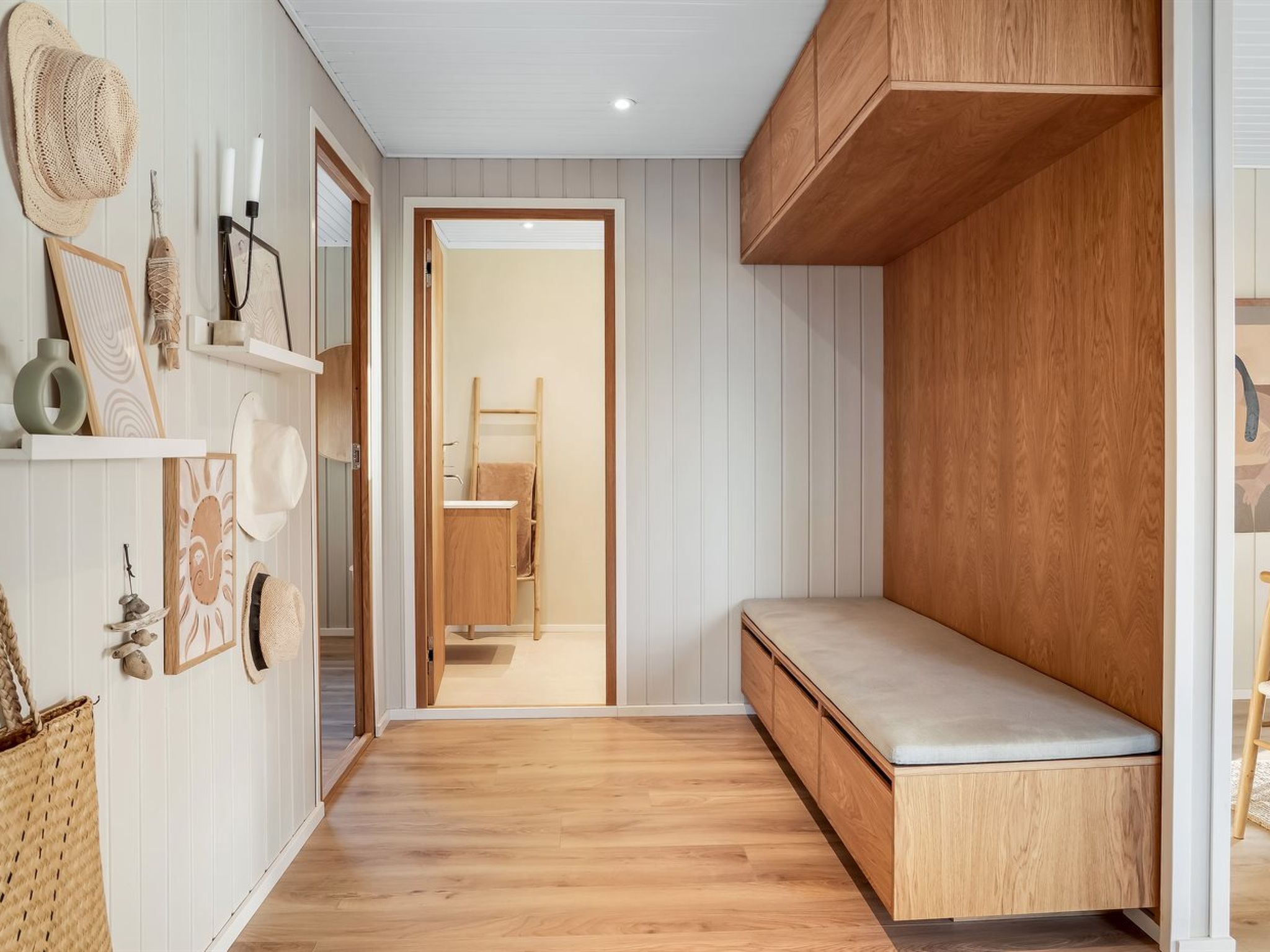 "Kiina" - 100m from the sea-Inside