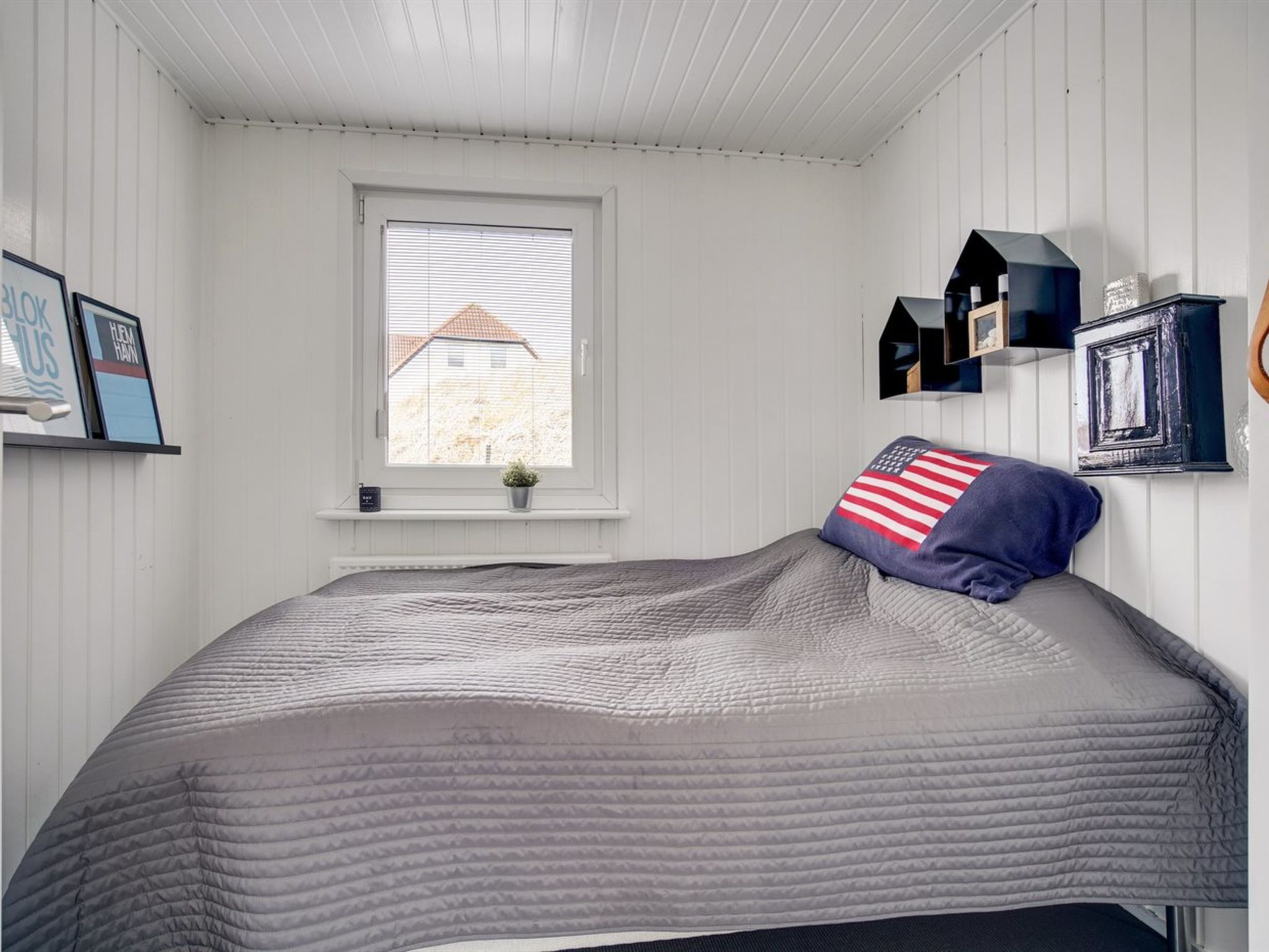 "Kiina" - 100m from the sea-Inside
