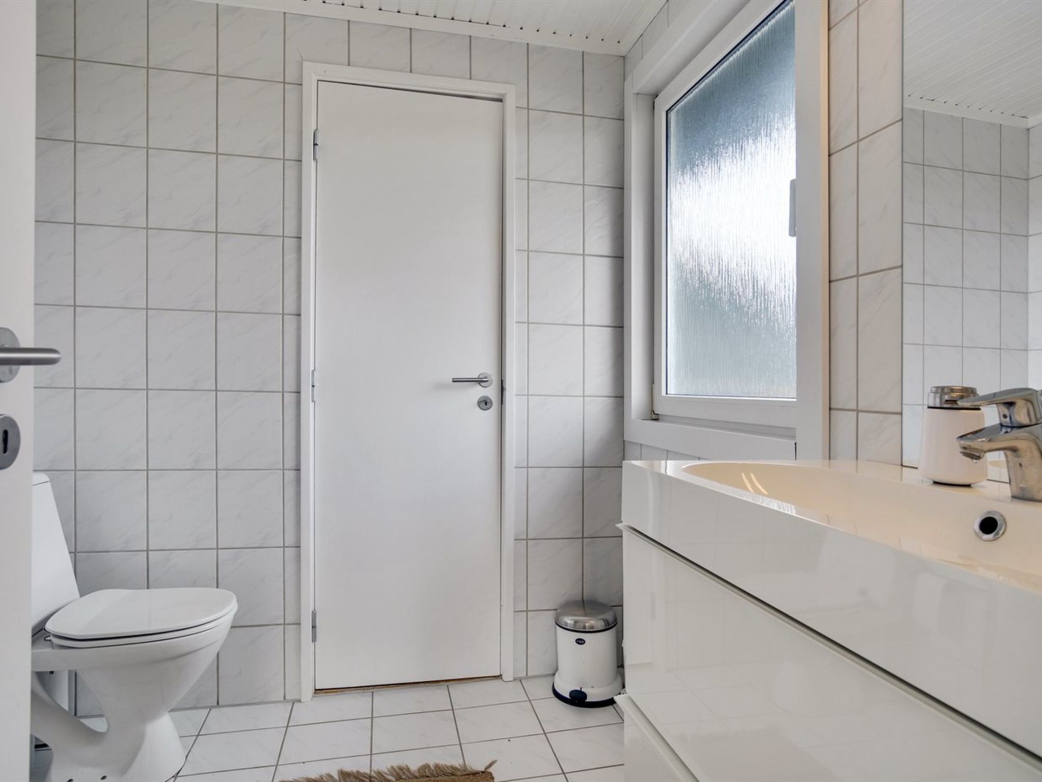 "Kiina" - 100m from the sea-Inside