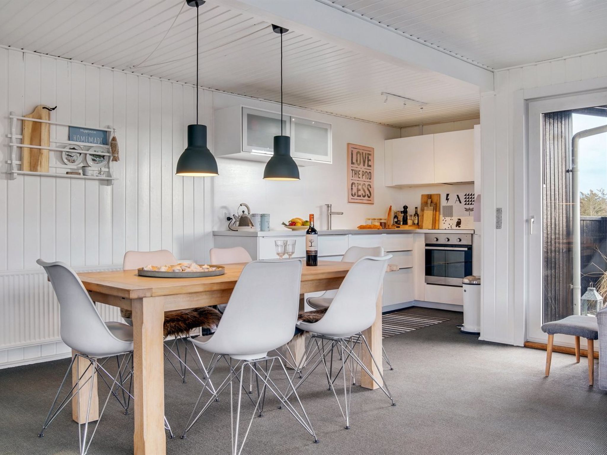 "Kiina" - 100m from the sea-Inside