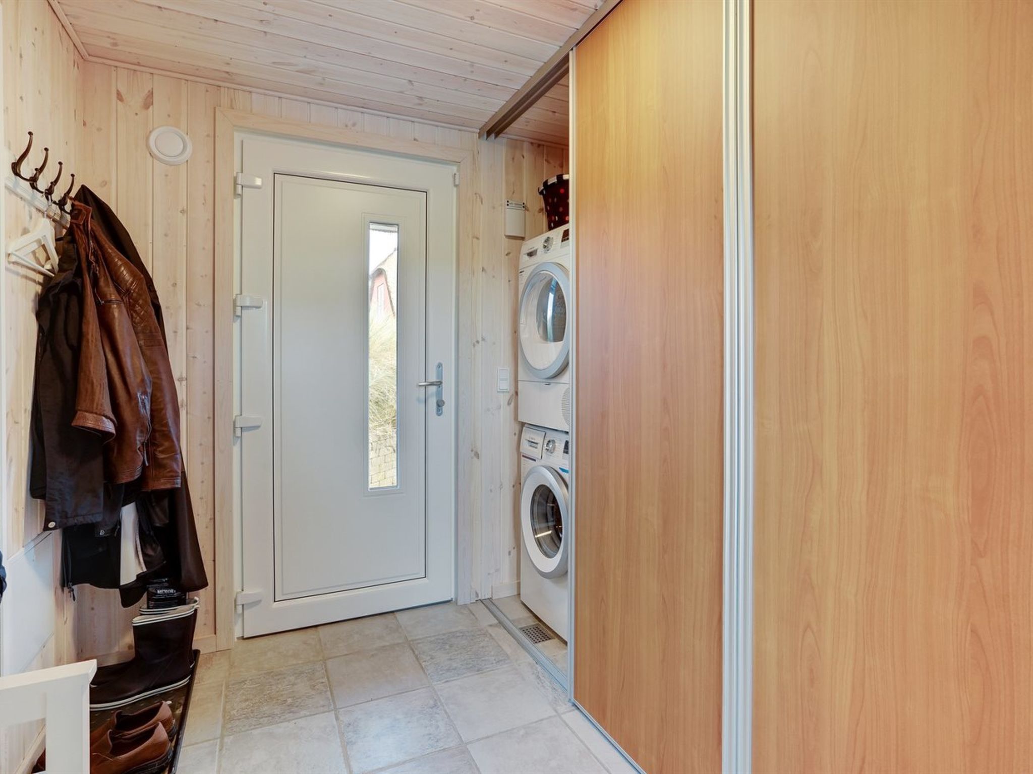 "Henric" - 100m from the sea - Inside