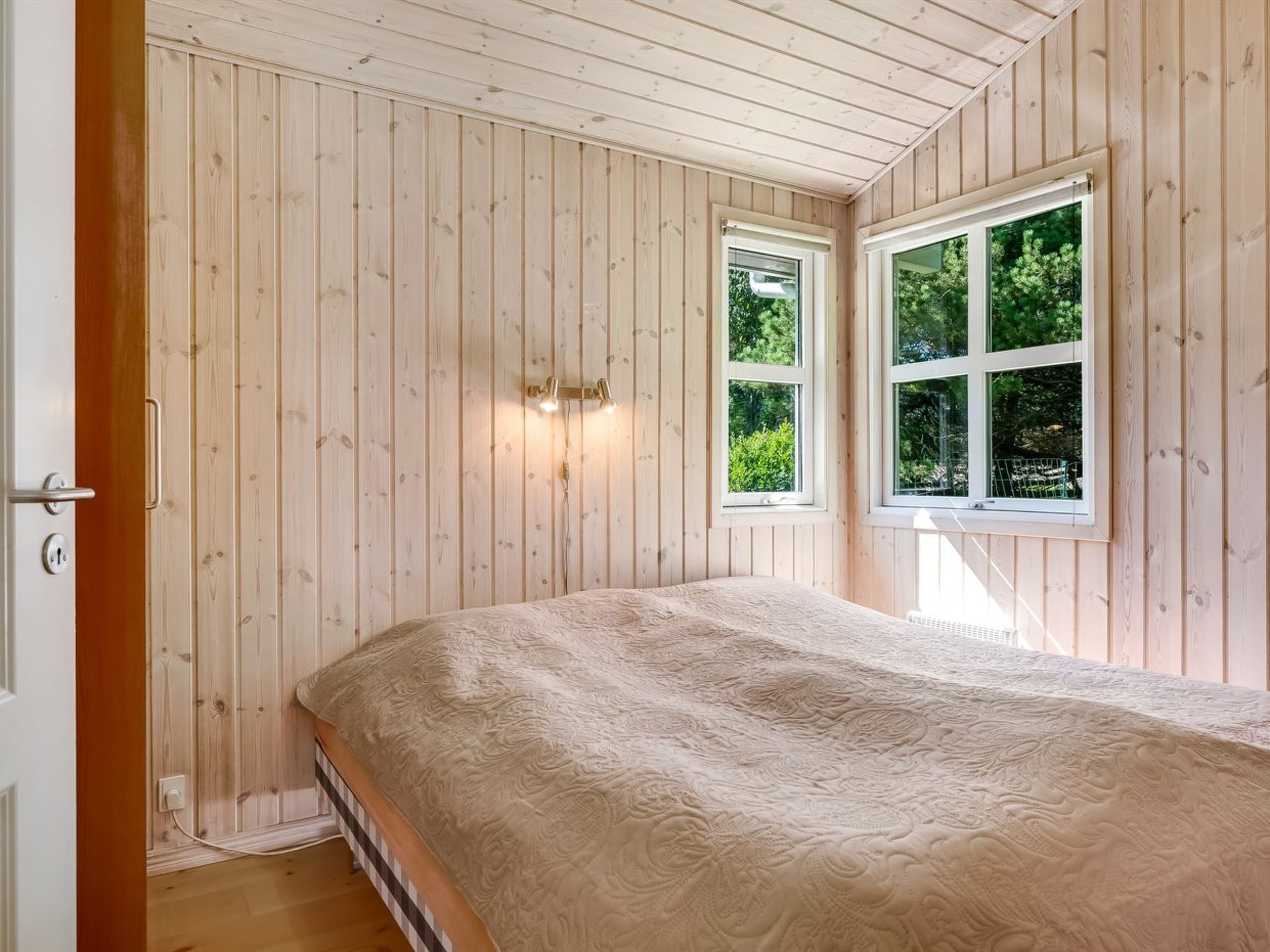 "Bina" - 1.9km from the sea - Binnen
