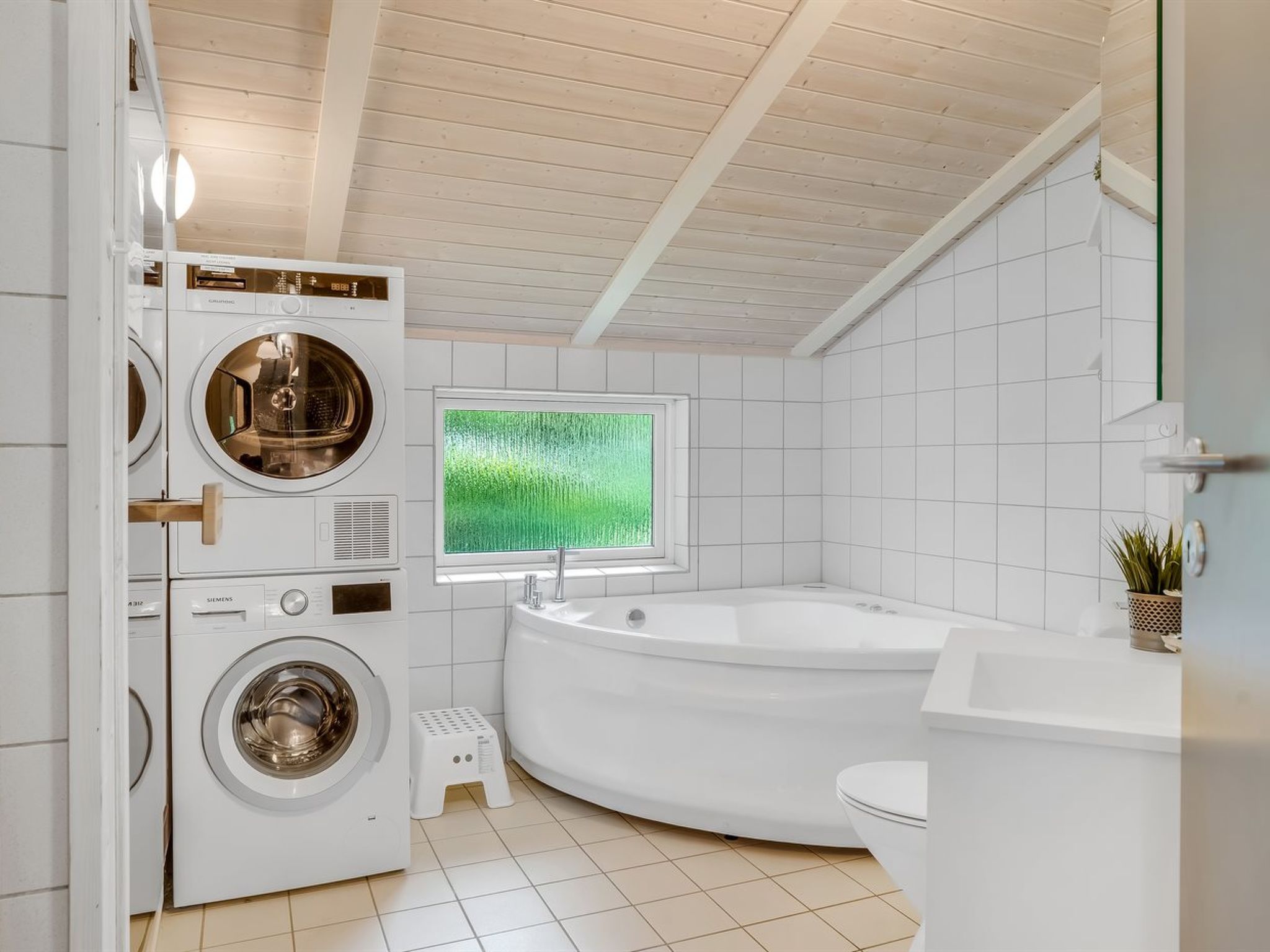 "Barnet" - 2.2km from the sea-Binnen