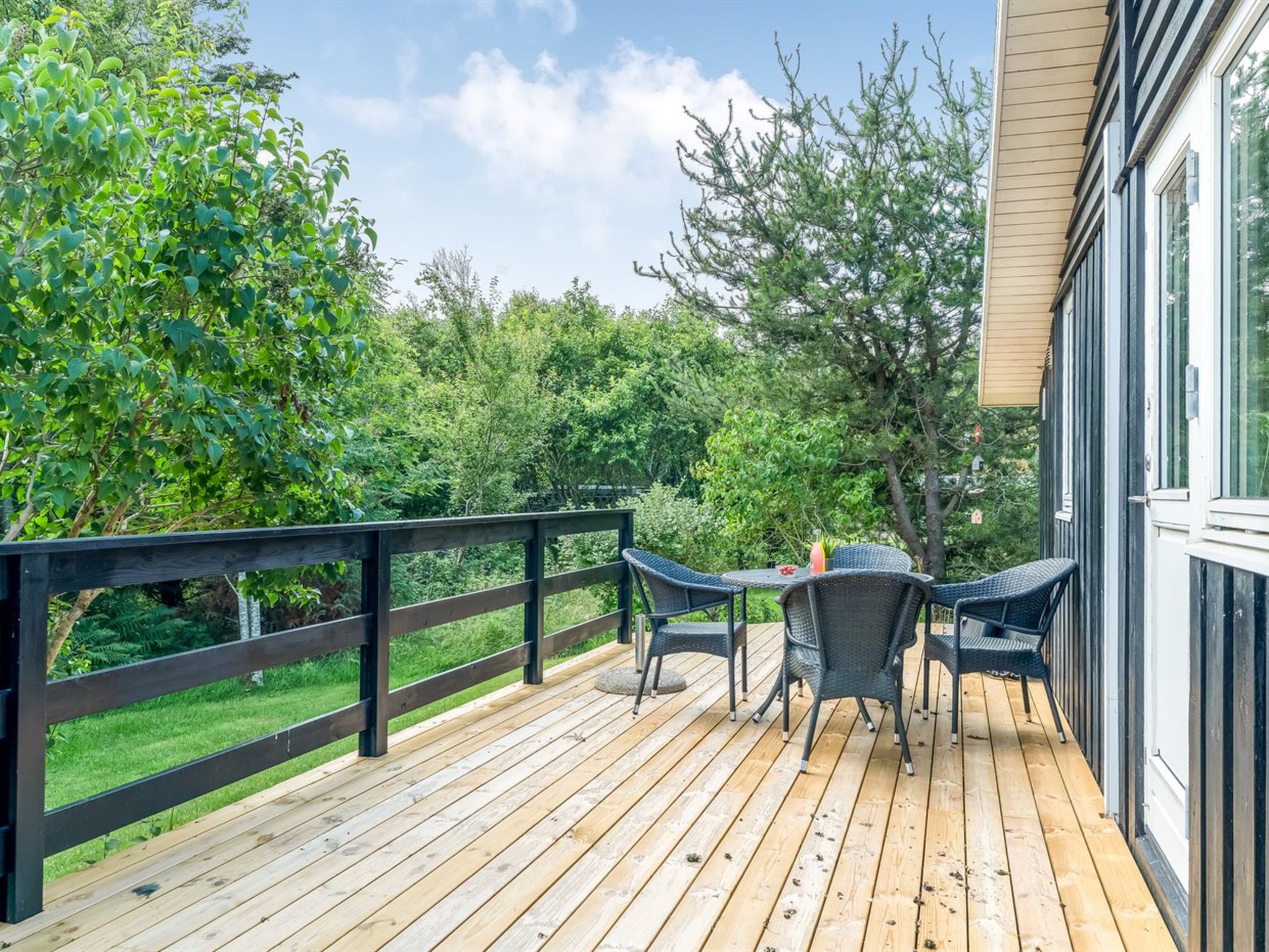 "Barnet" - 2.2km from the sea — Terrace (4 of 21)