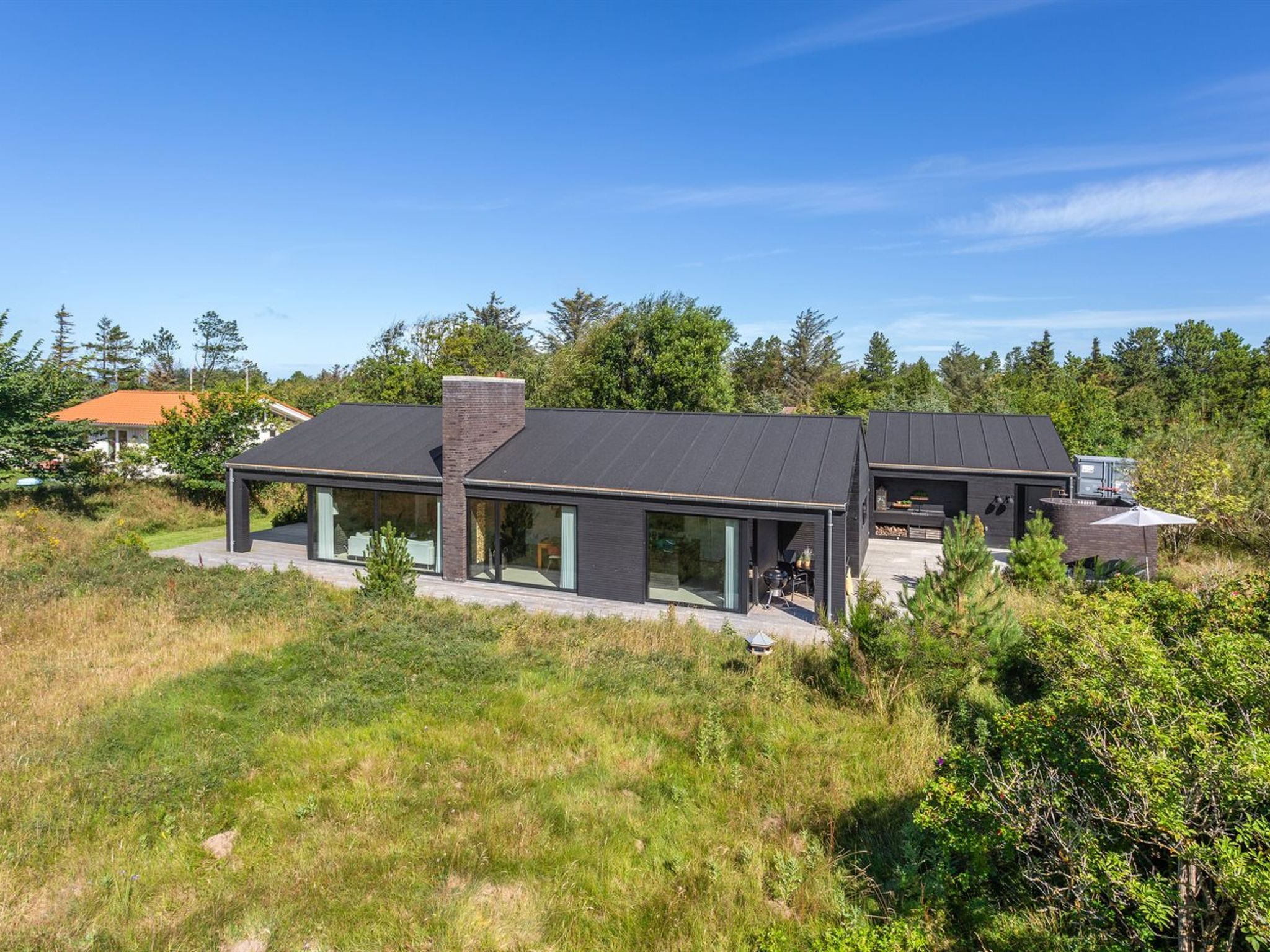 "Gwendolin" - 1.3km from the sea