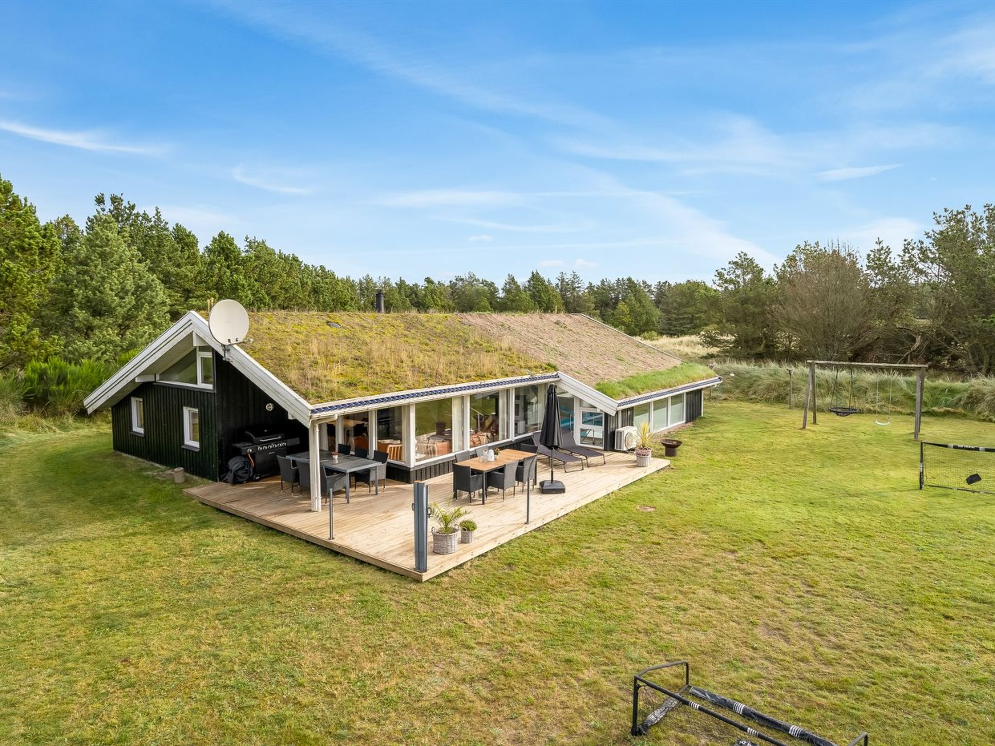 "Helene" - 1.5km from the sea - Outside