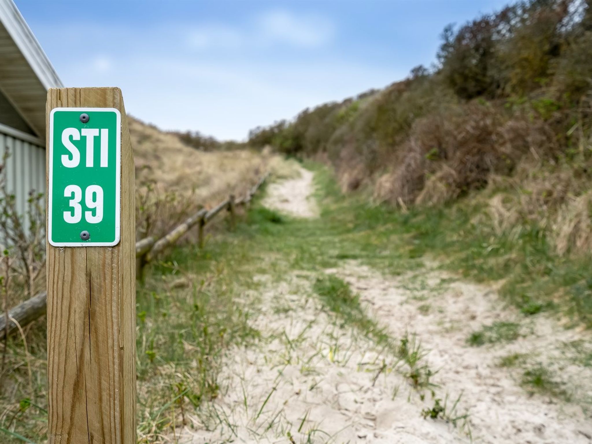 "Erwith" - 50m from the sea - Buiten