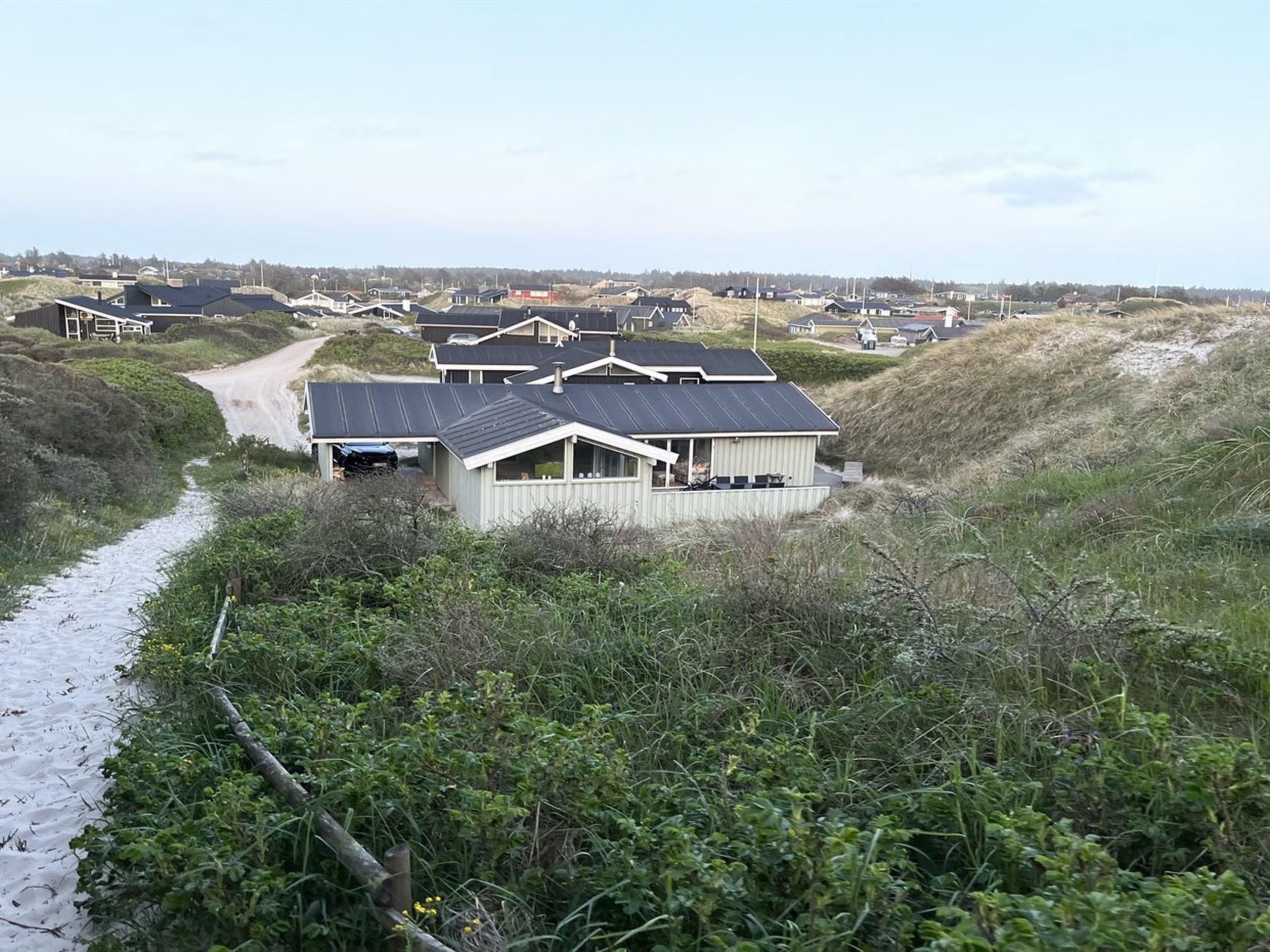 "Erwith" - 50m from the sea - Buiten