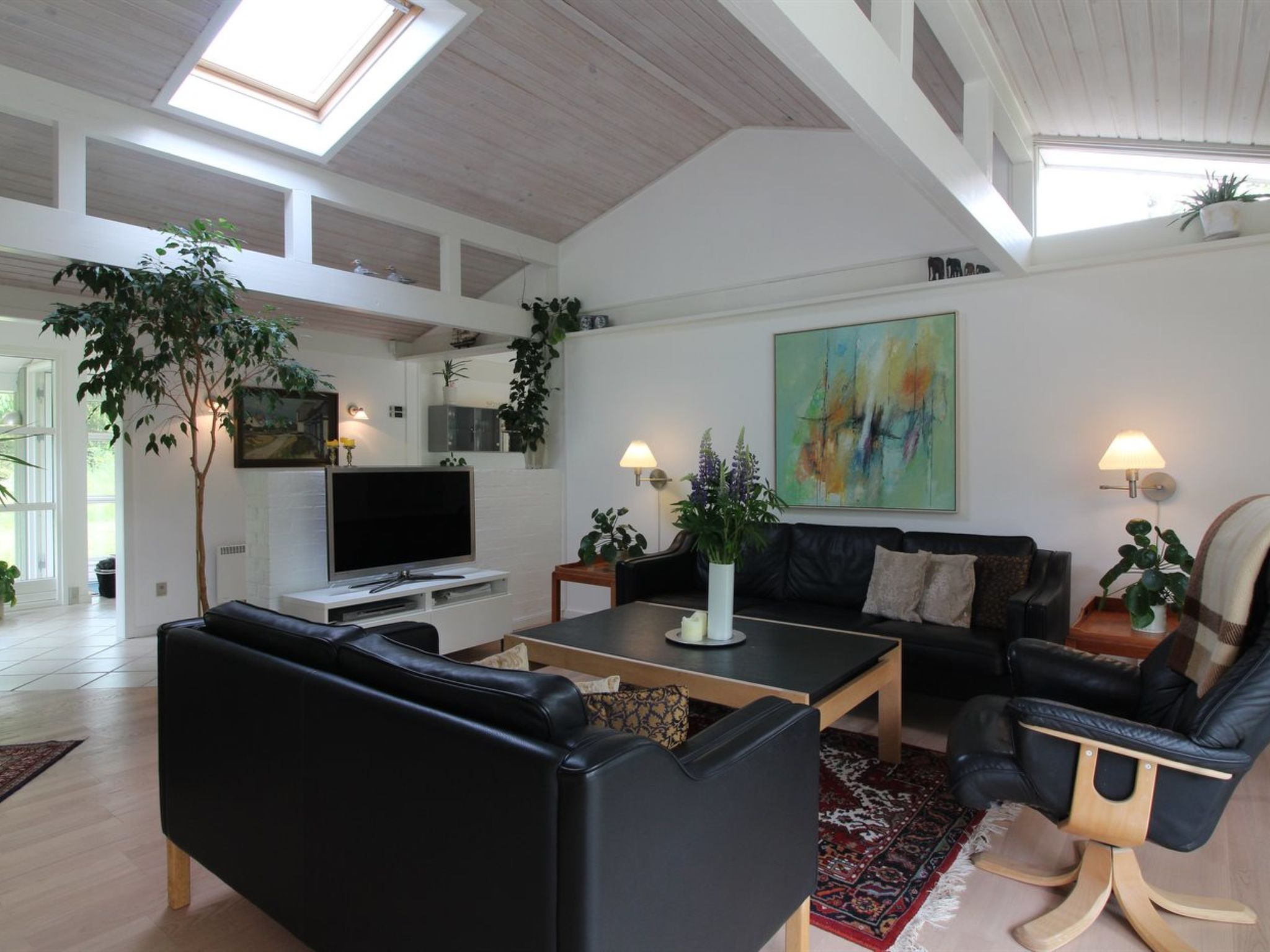 "Seraphina" - 2km from the sea - Binnen