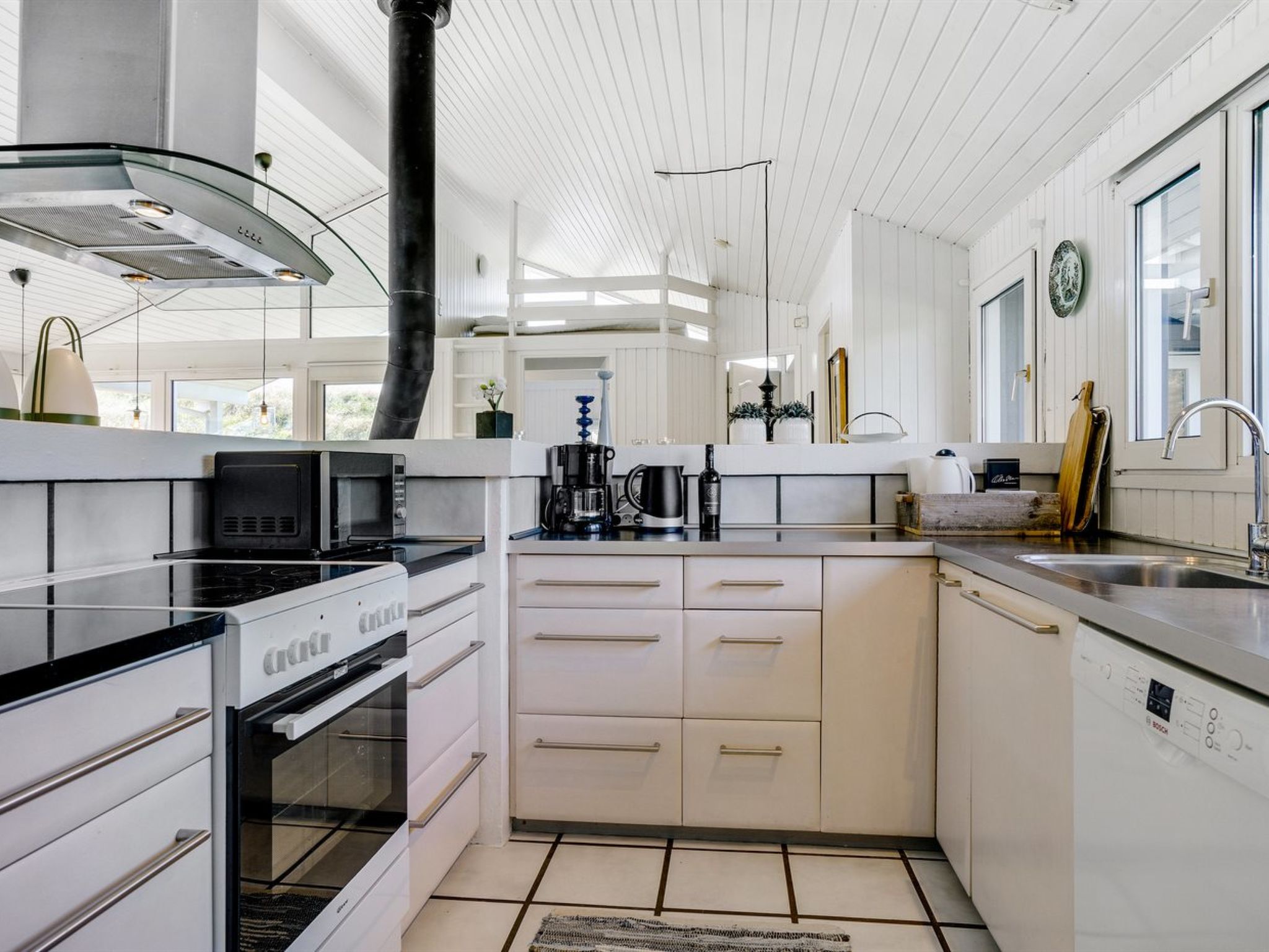 "Nilson" - 1.4km from the sea - Binnen