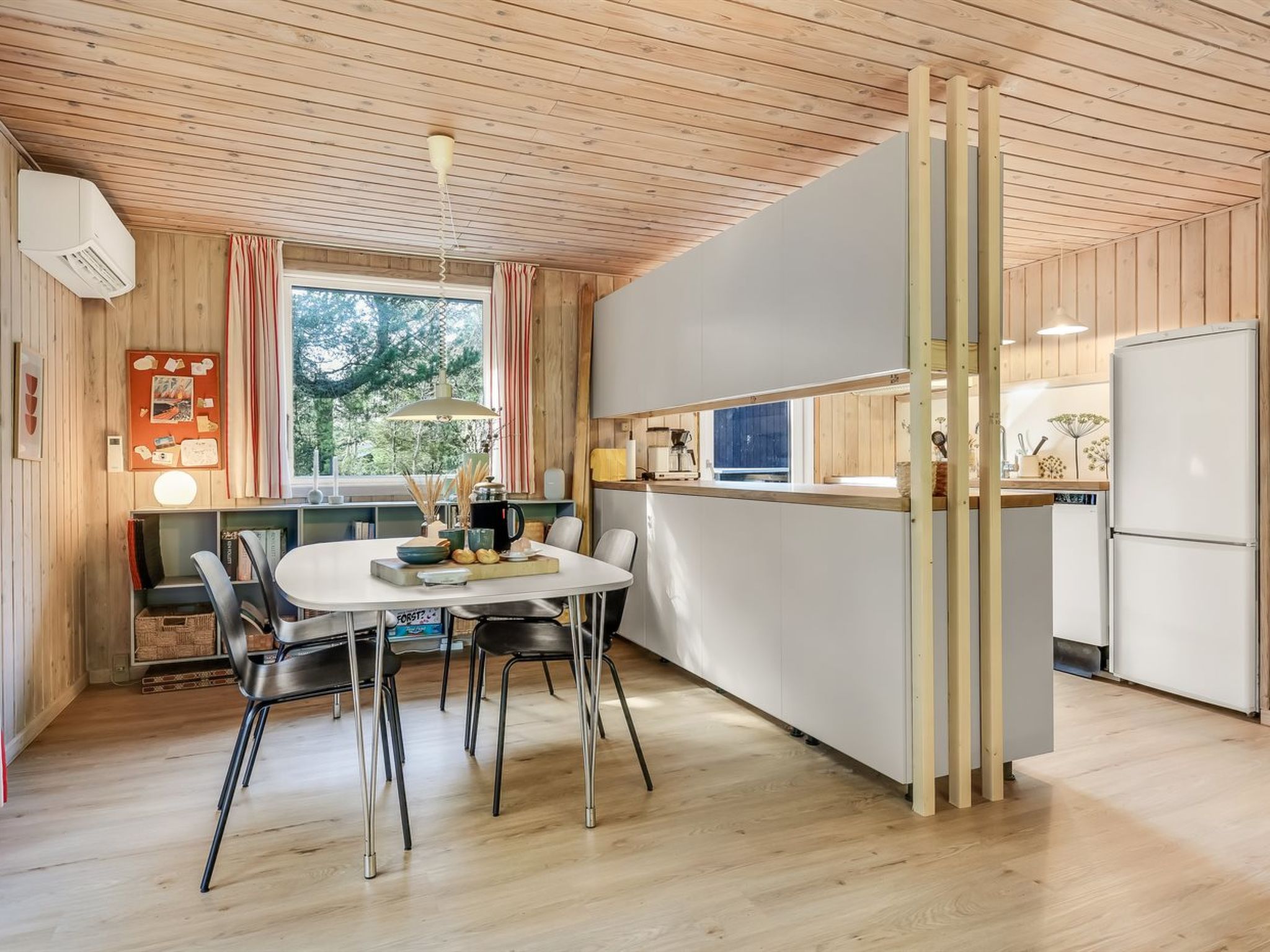 "Eriksine" - 1.9km from the sea - Inside