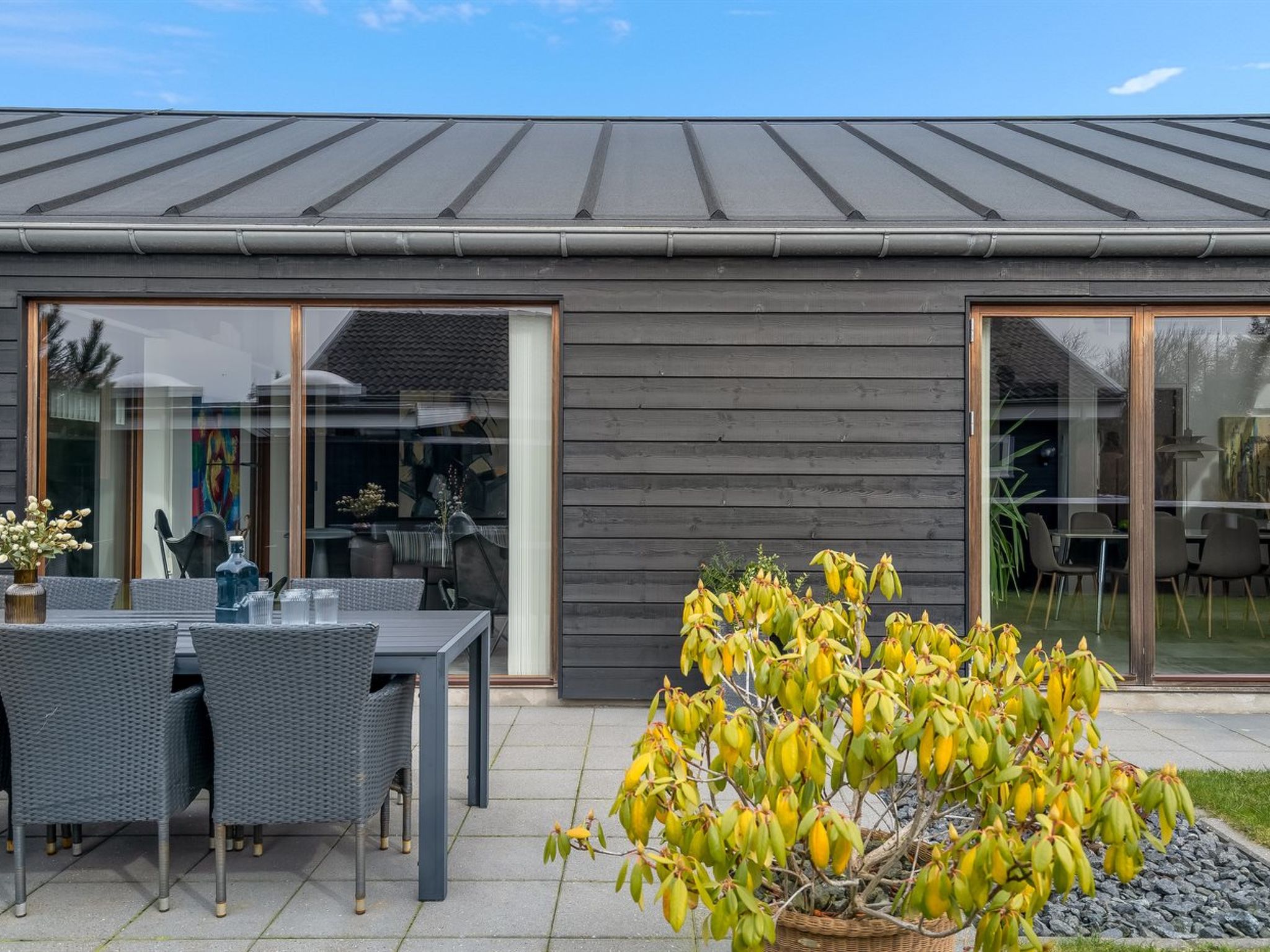 "Aaran" - 700m from the sea - Outside
