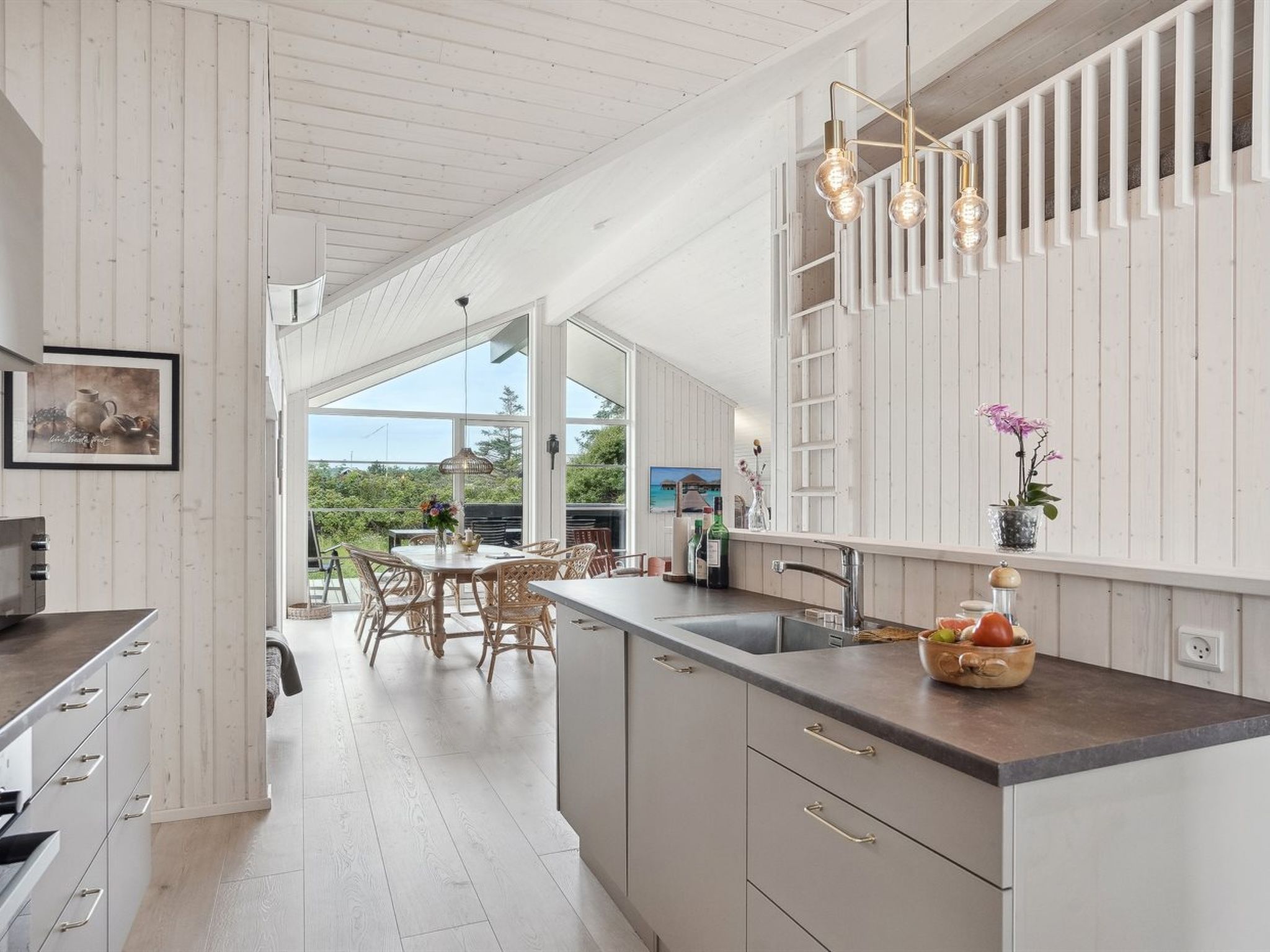 "Annvy" - 400m from the sea-Inside
