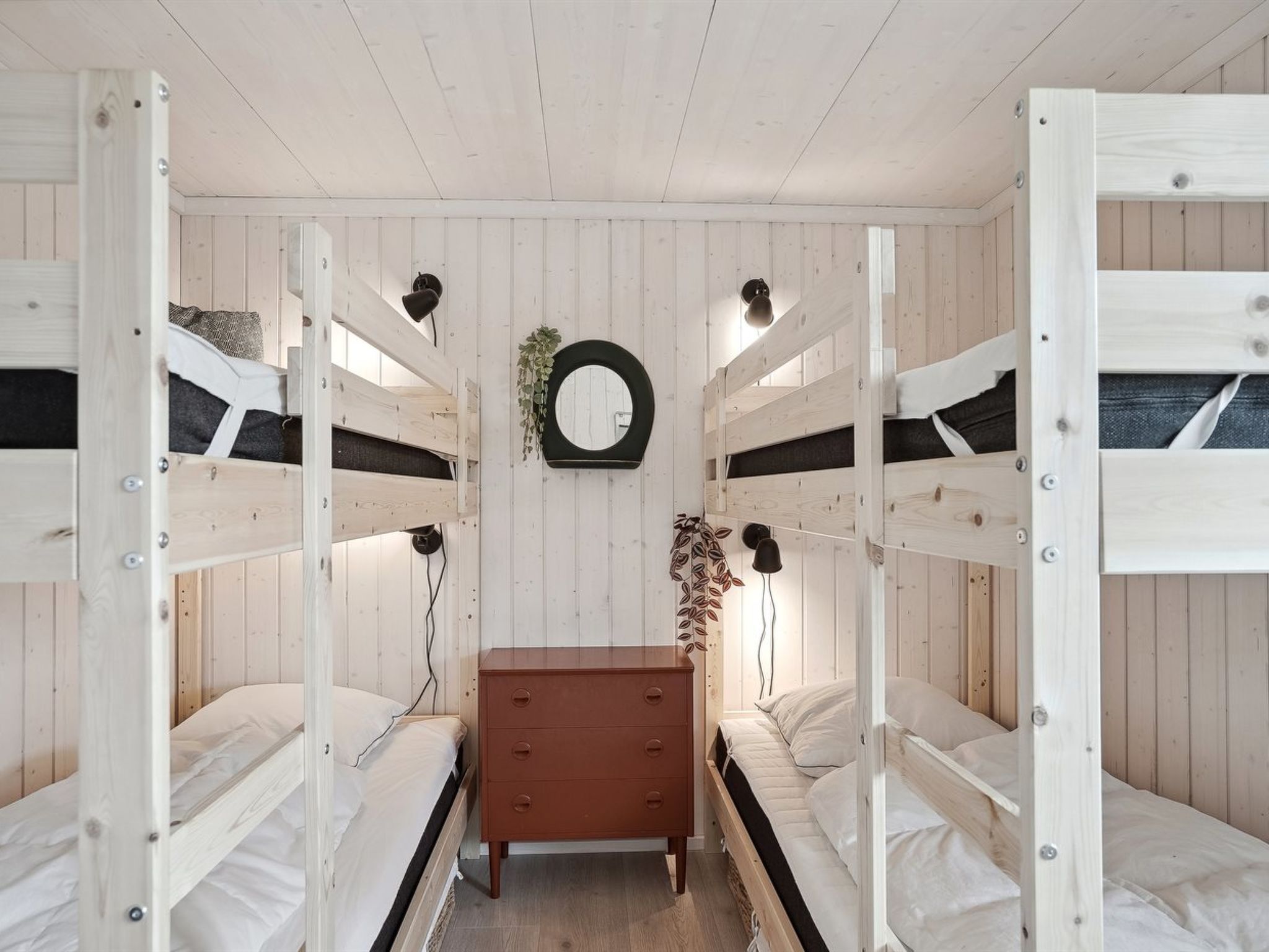 "Annvy" - 400m from the sea-Inside
