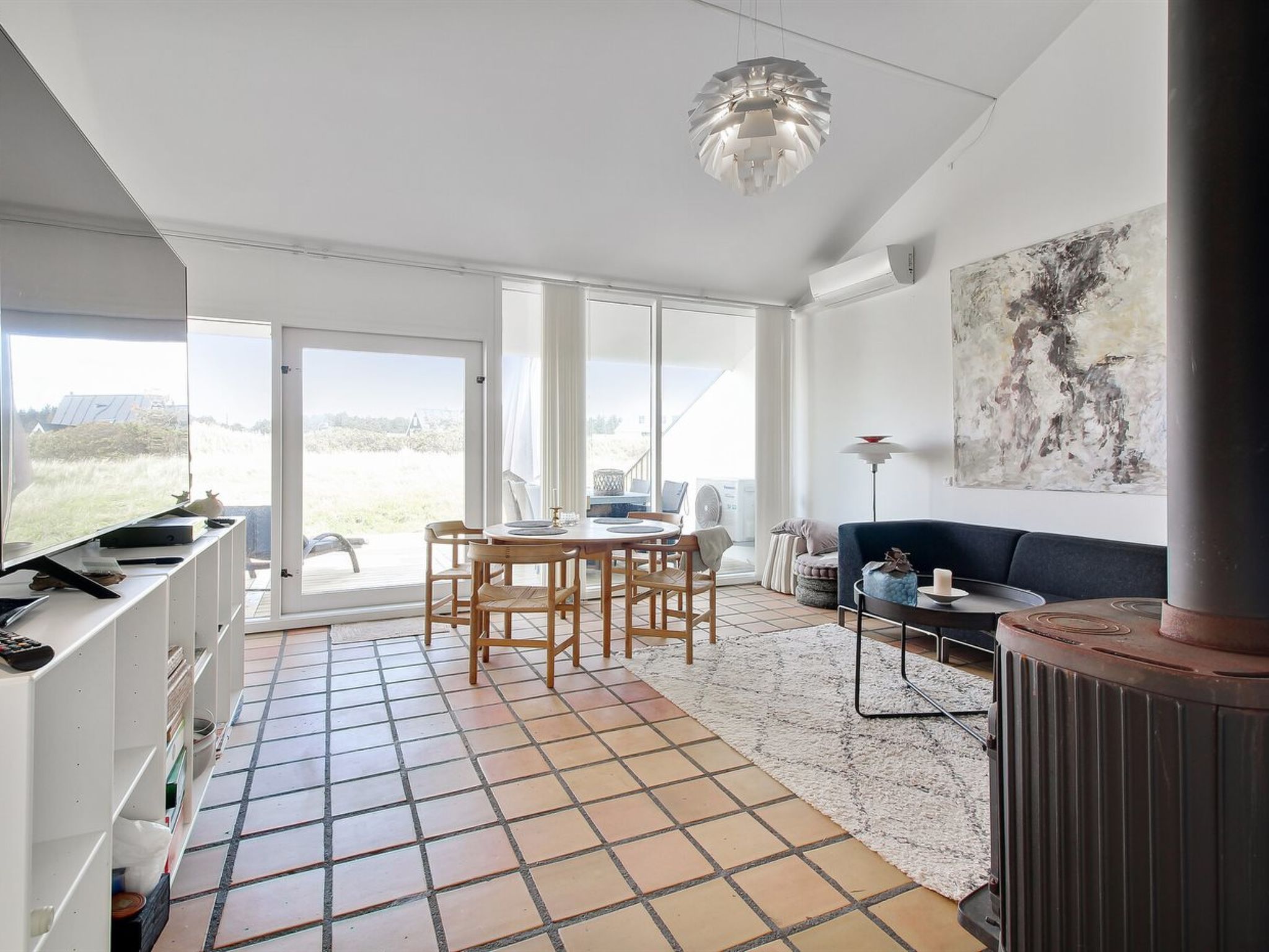 "Virpi" - 1km from the sea - Binnen