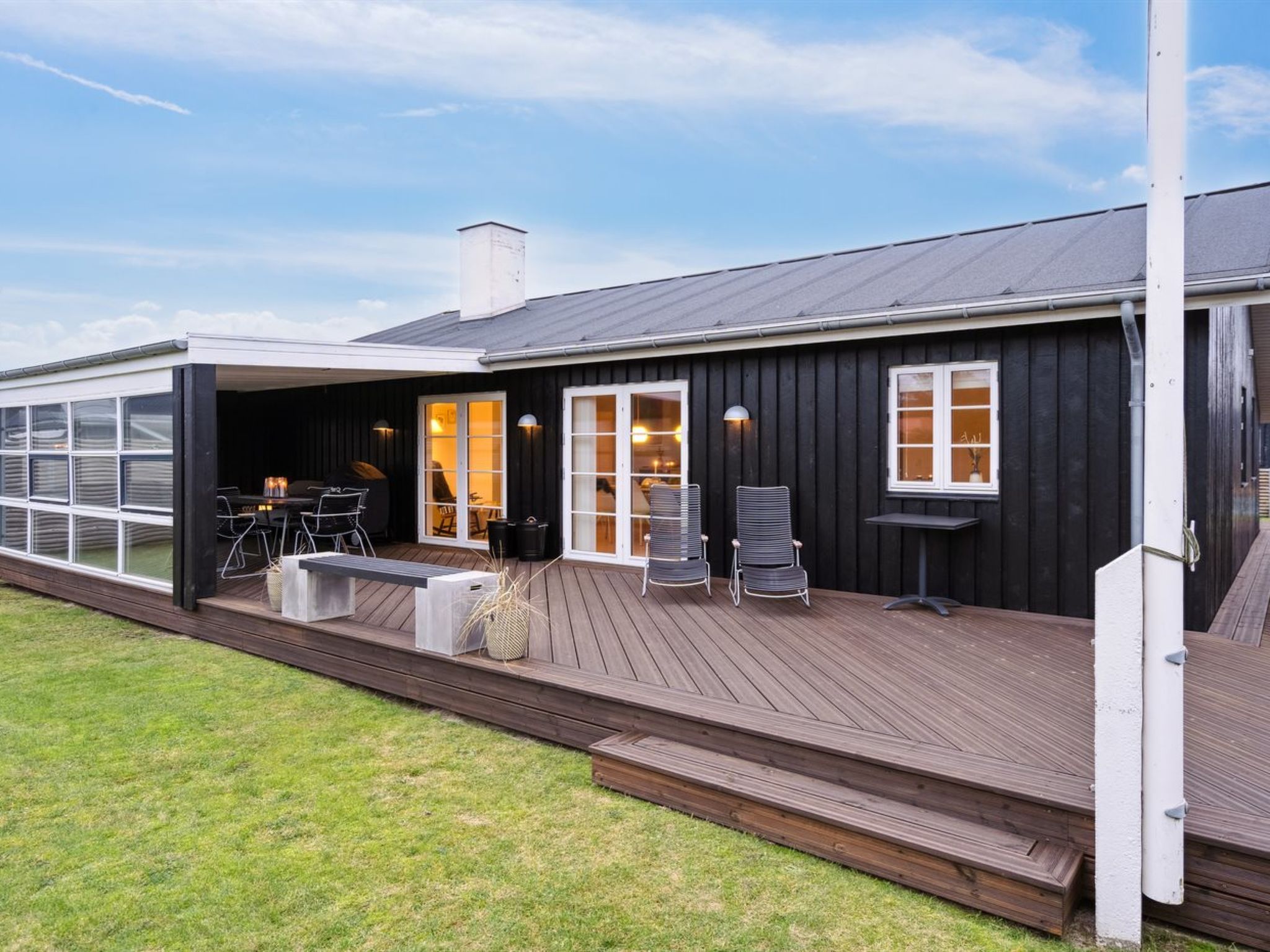 "Svante" - 600m from the sea - Buiten