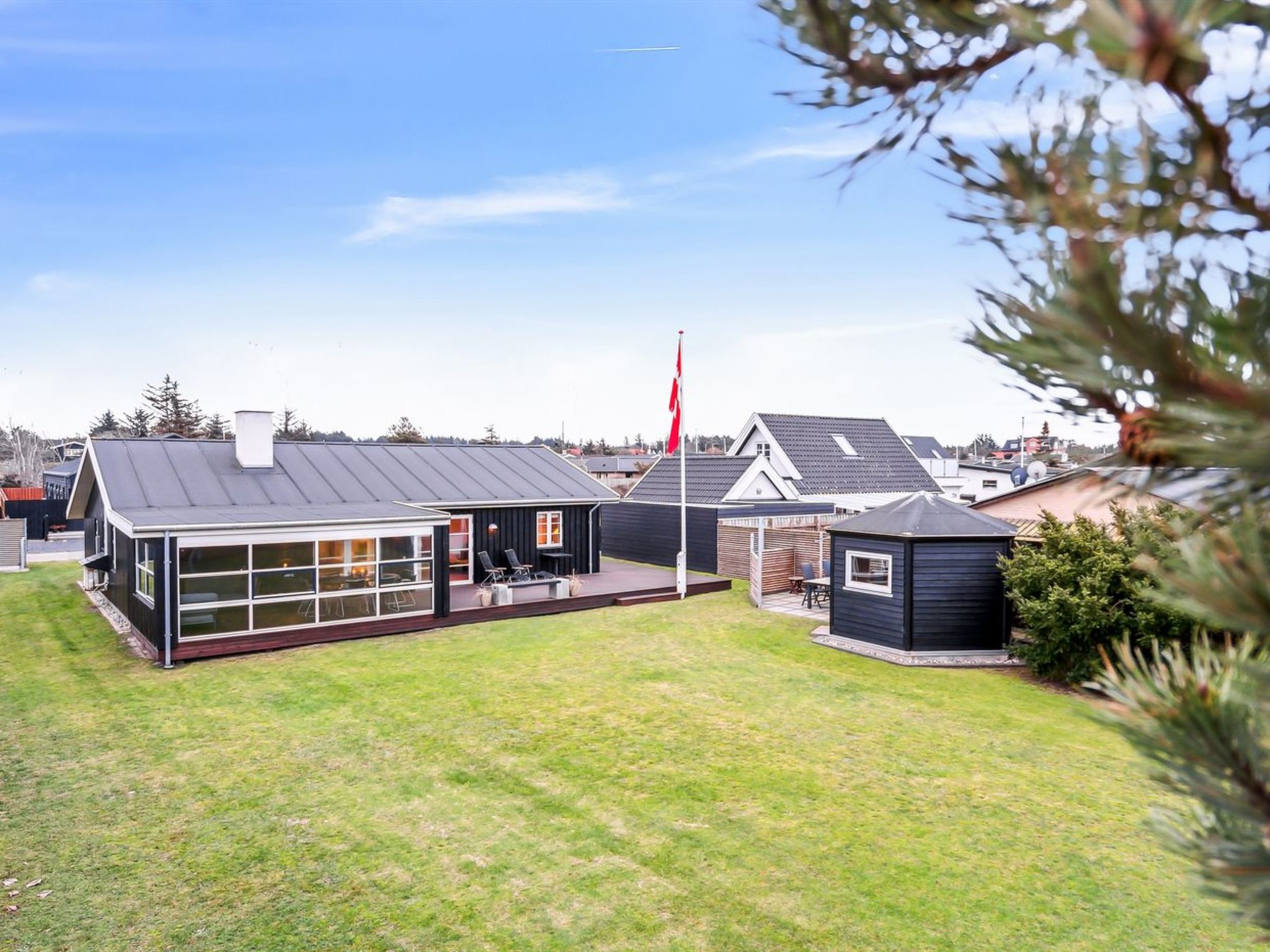 "Svante" - 600m from the sea - Buiten