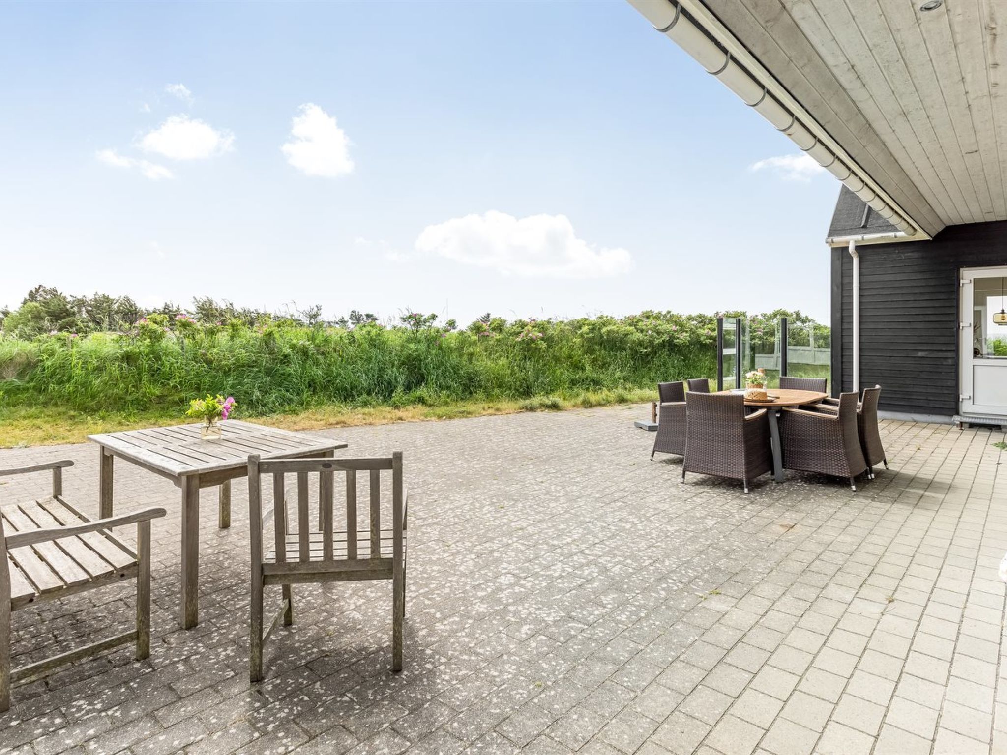 "Ajvi" - 900m from the sea - Buiten