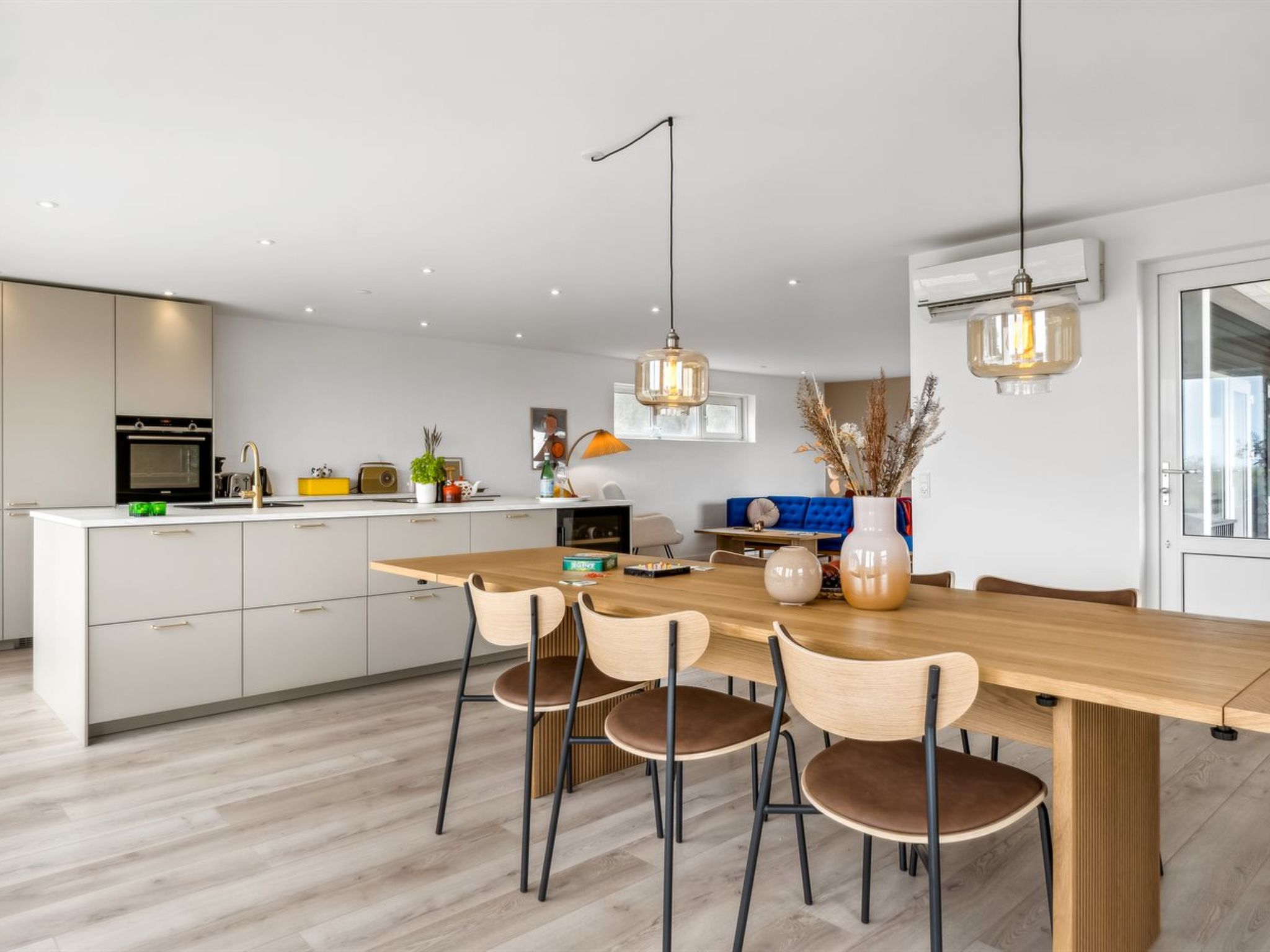 "Ajvi" - 900m from the sea - Binnen