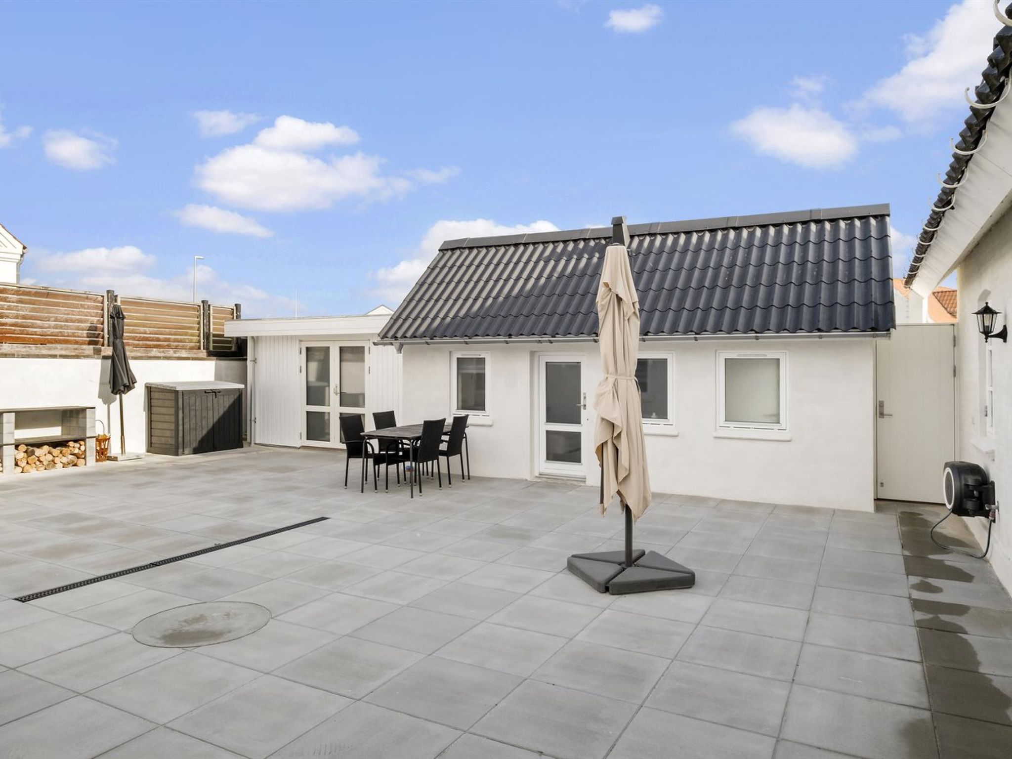 "Edin" - 100m from the sea - Buiten