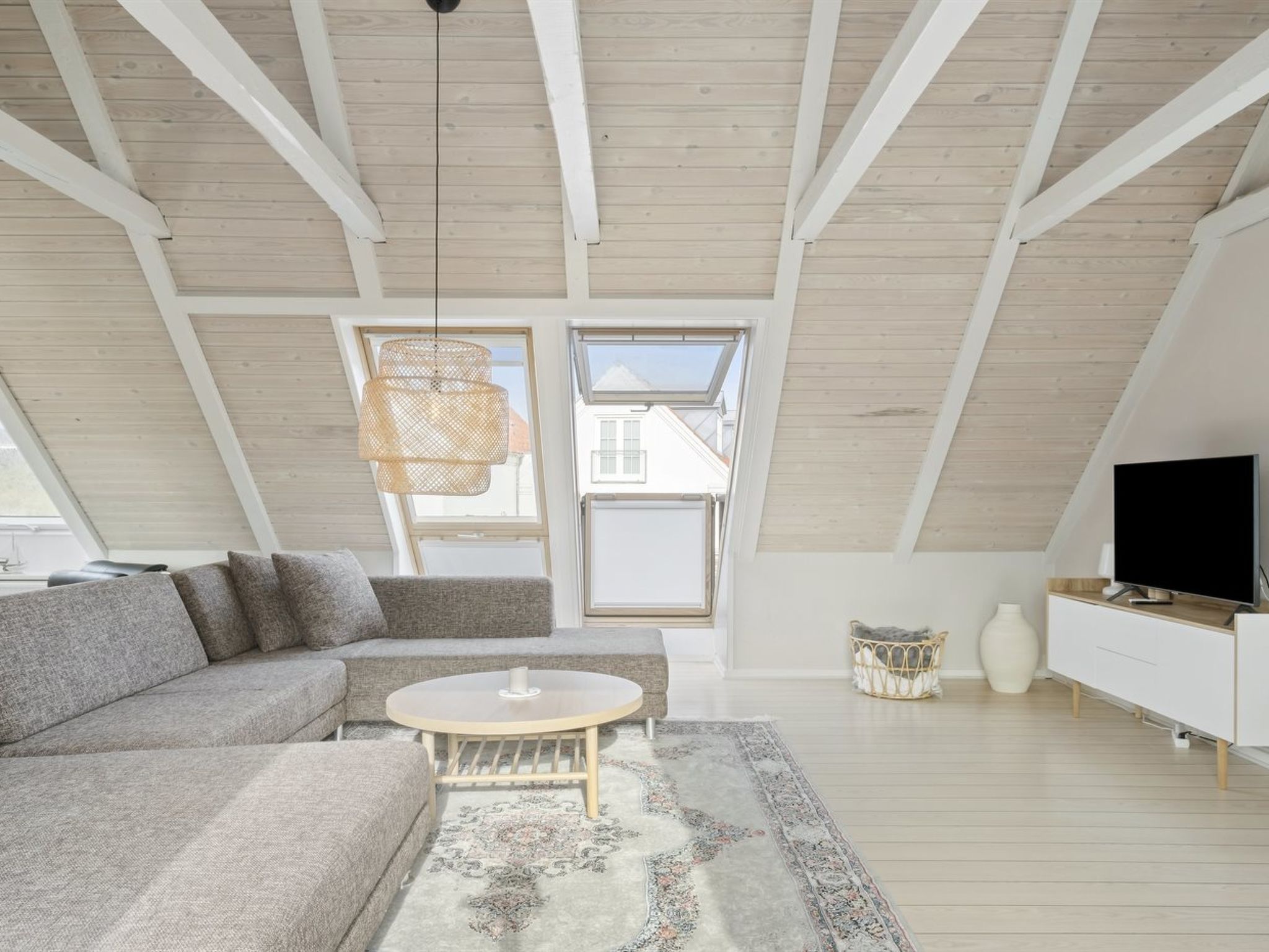 "Edin" - 100m from the sea - Binnen