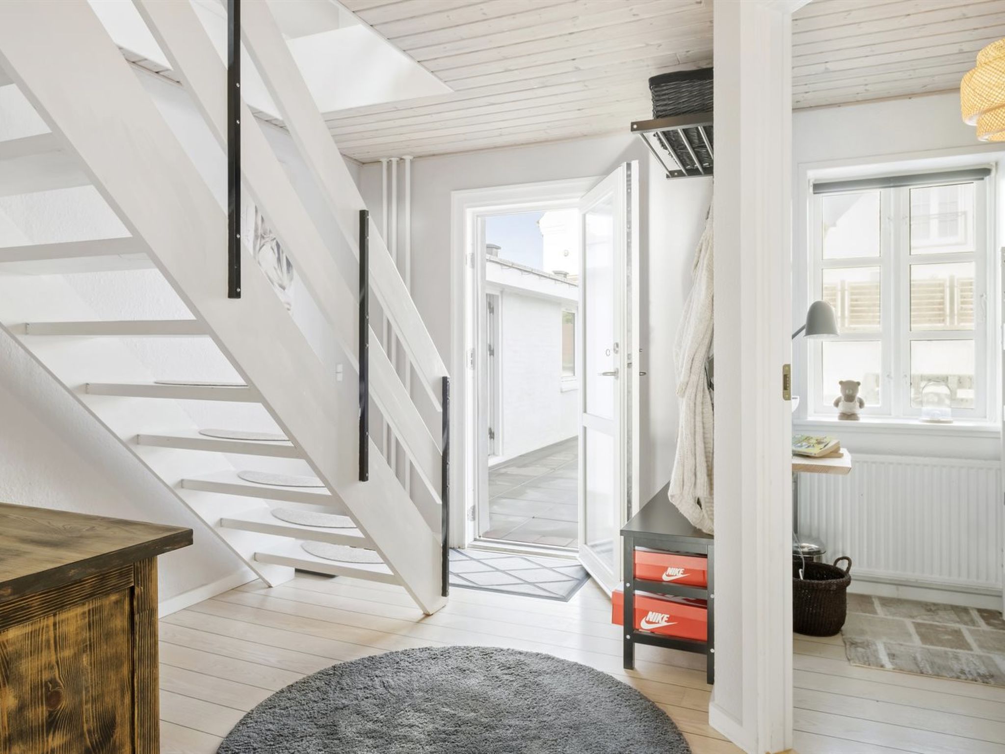 "Edin" - 100m from the sea - Binnen