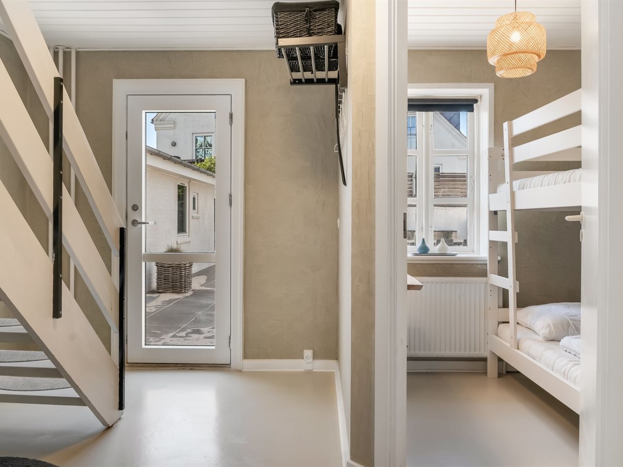 "Edin" - 100m from the sea - Binnen