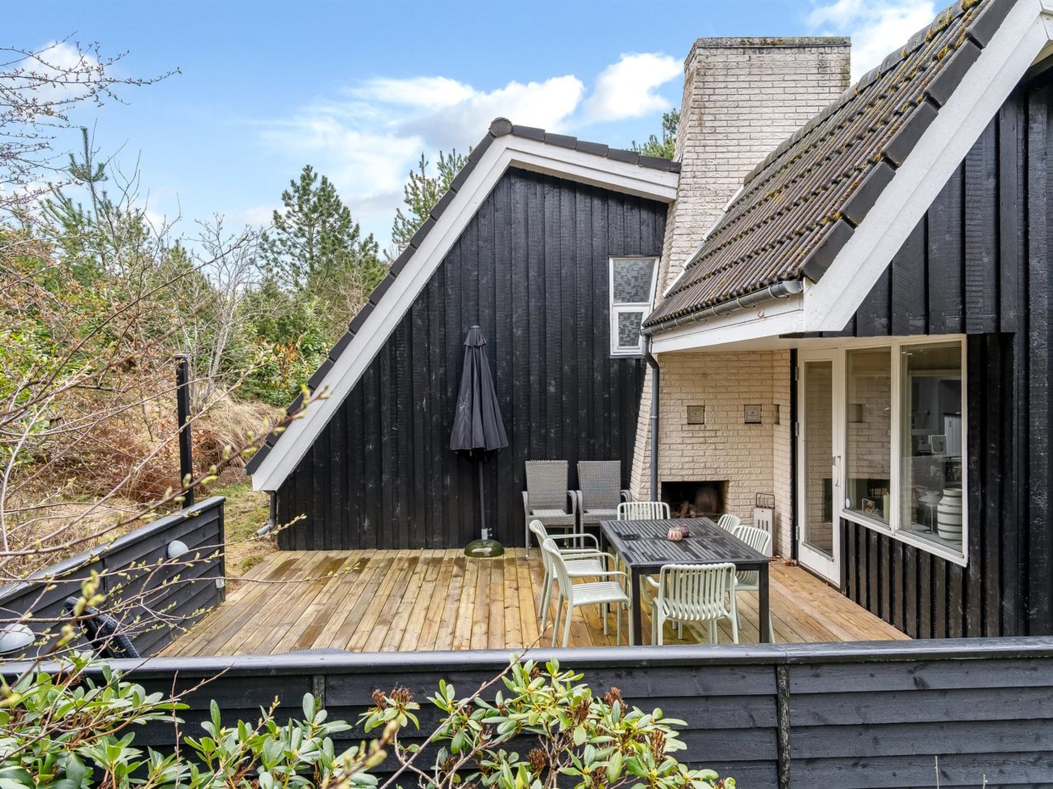 "Sighfrith" - 2km from the sea — Terrace (3 of 31)