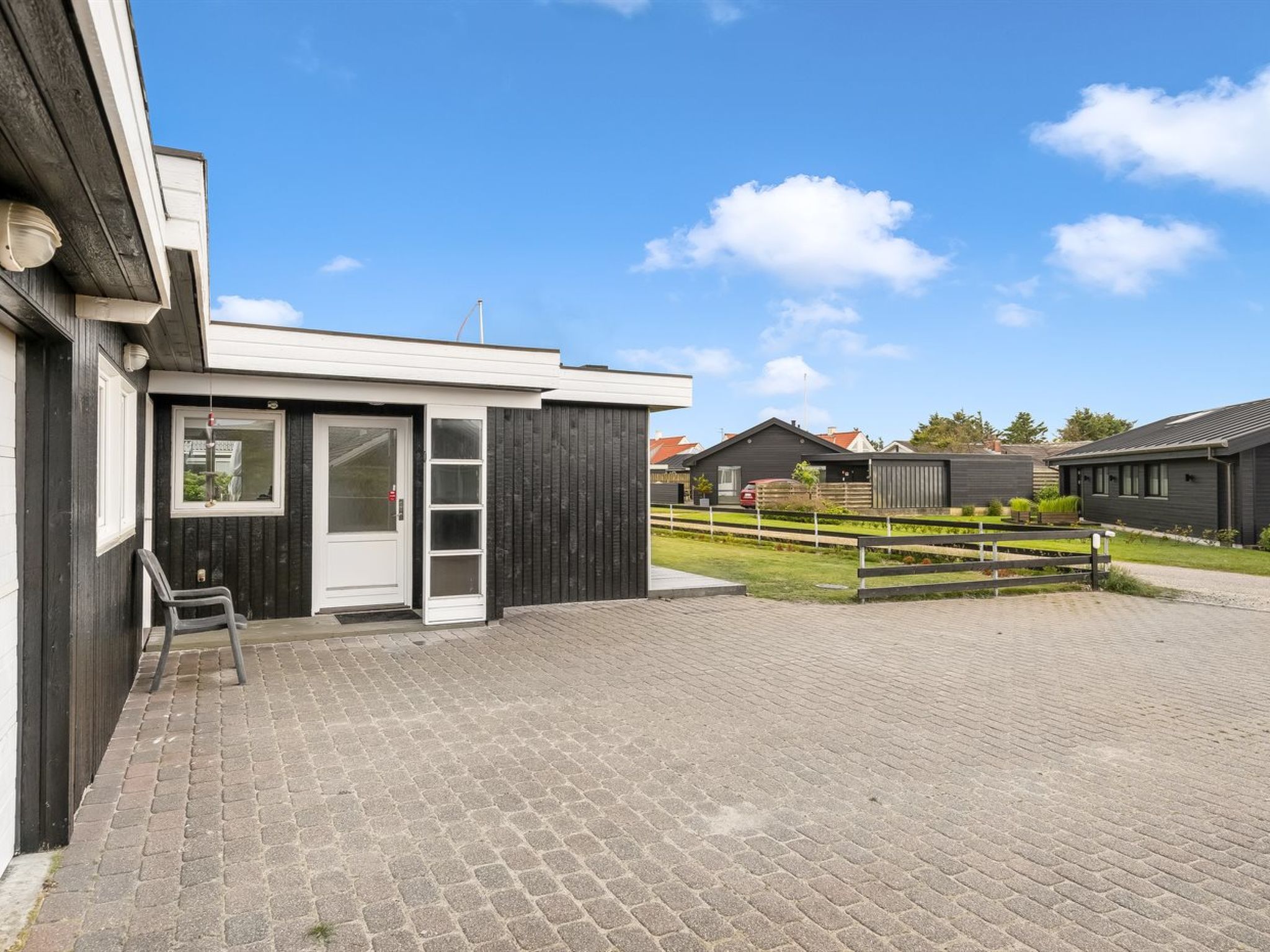 "Myrte" - 300m from the sea - Buiten