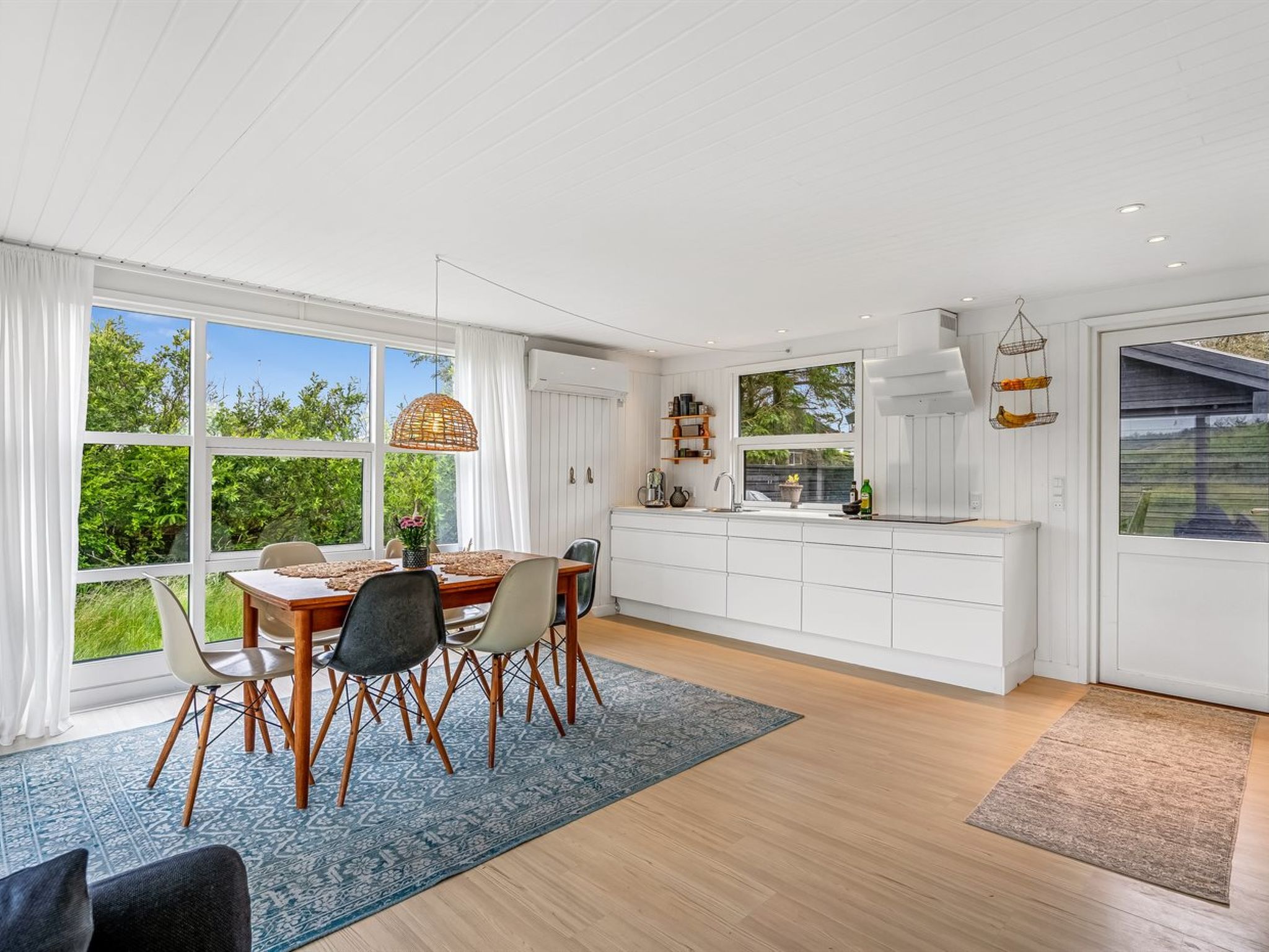 "Mintha" - 400m from the sea — Living Room (5 of 17)