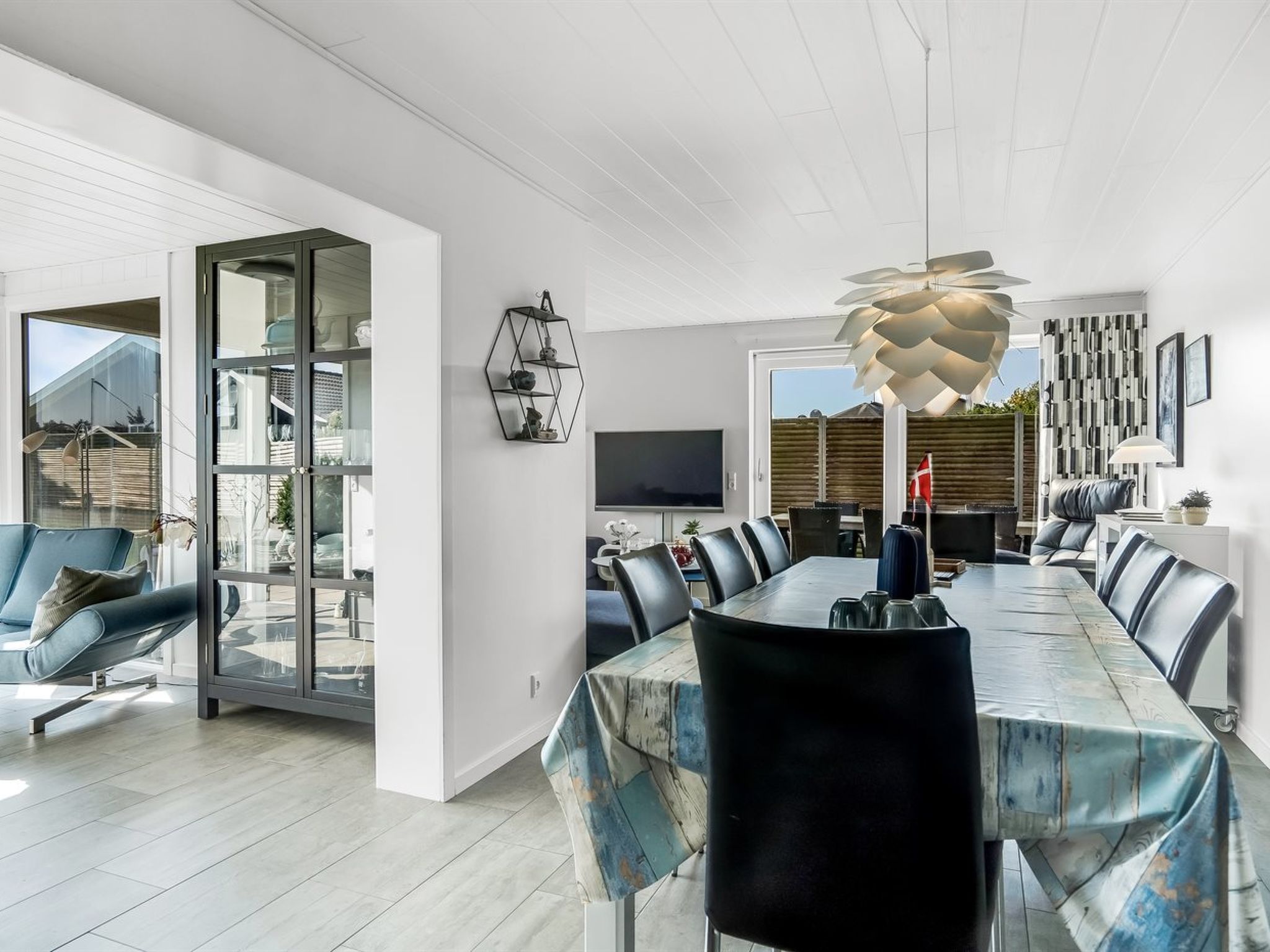 "Isabel" - 600m from the sea