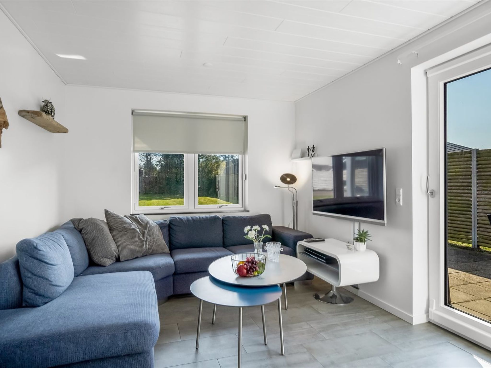 "Isabel" - 600m from the sea-Inside