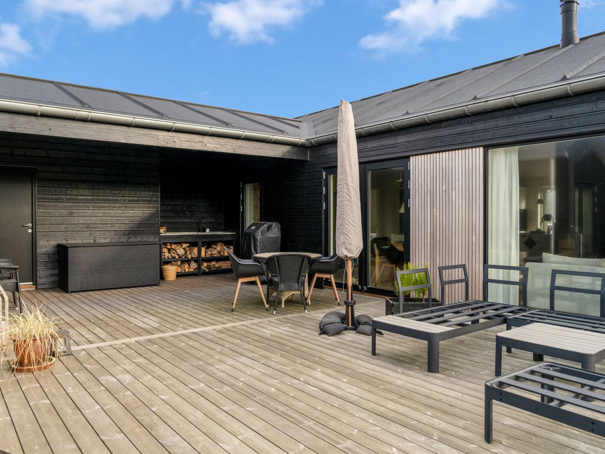 "Thorfin" - 300m from the sea - Outside