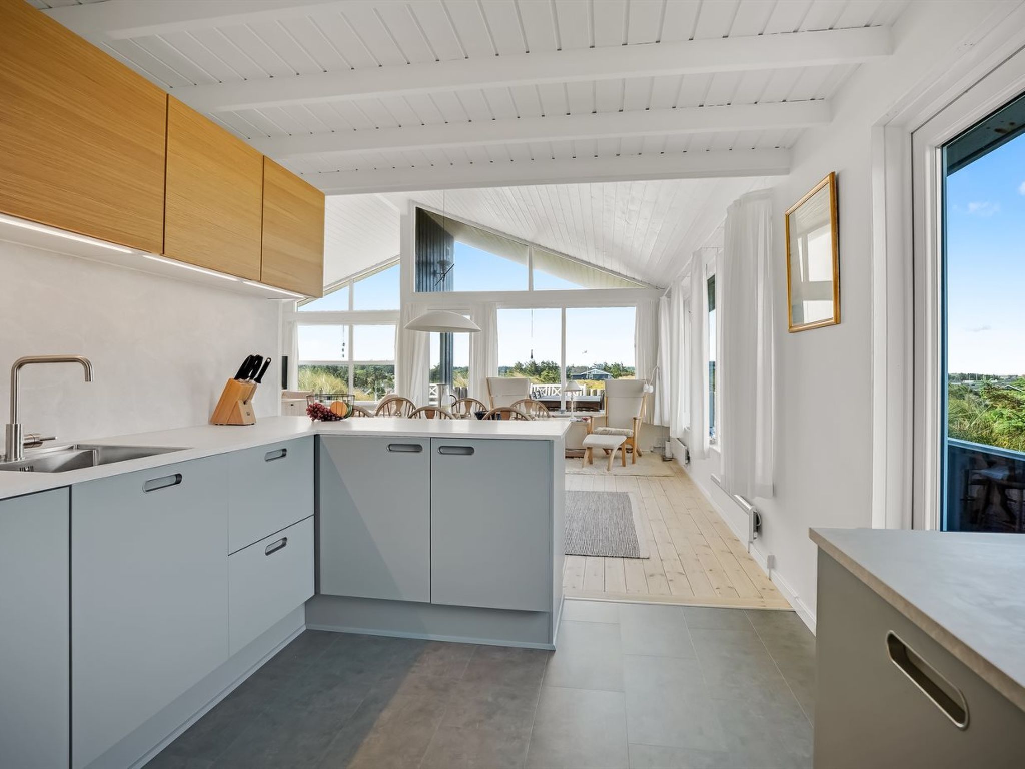 "Naema" - 400m from the sea-Inside
