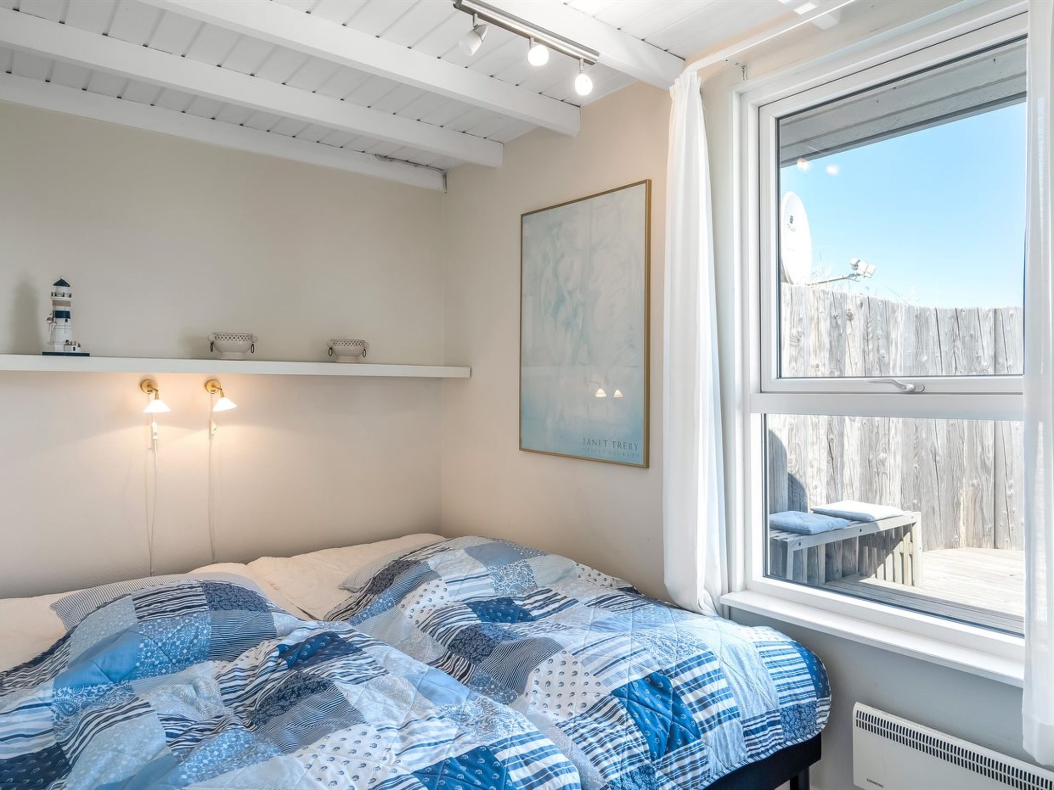 "Naema" - 400m from the sea-Inside