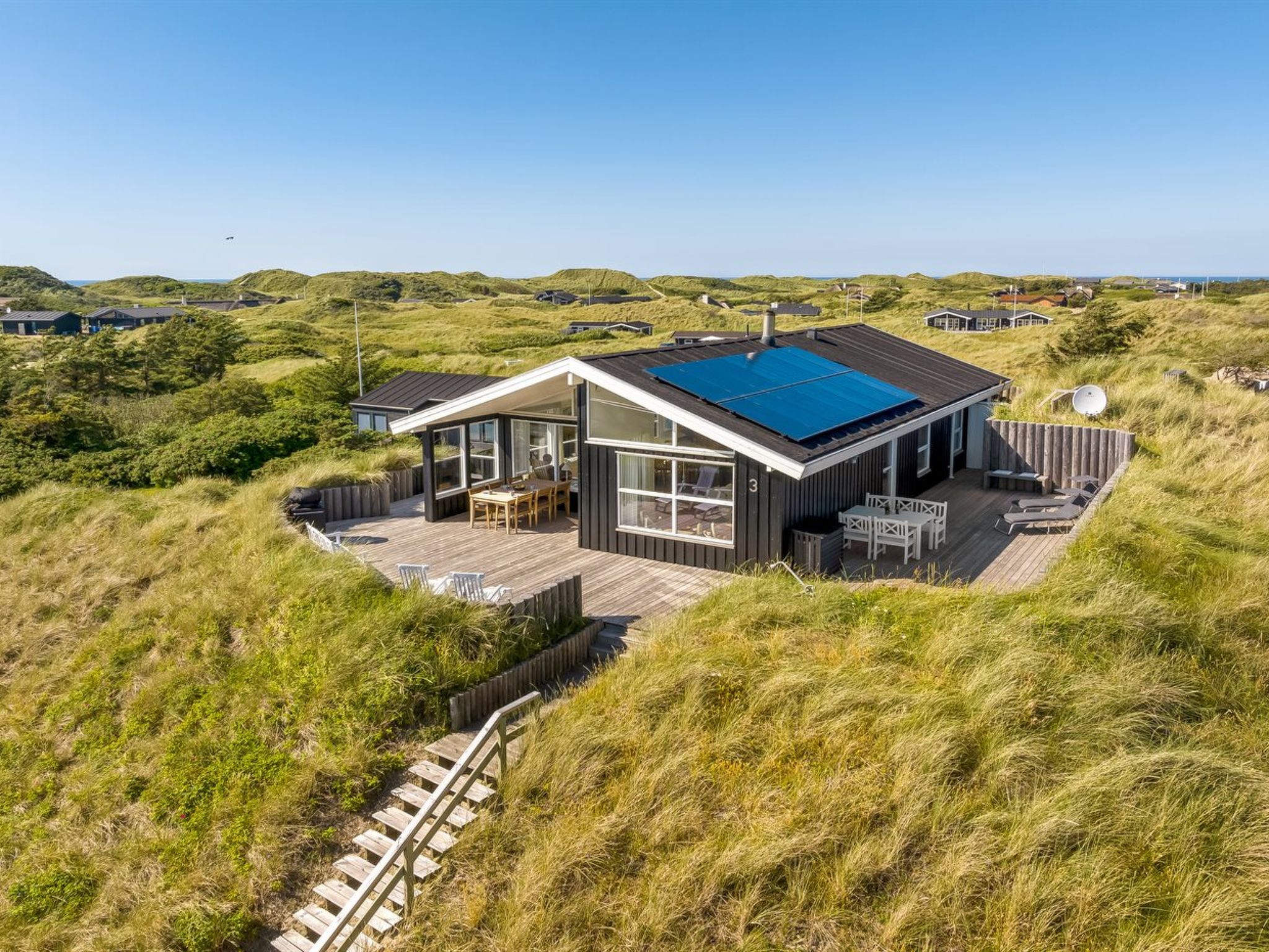 "Naema" - 400m from the sea