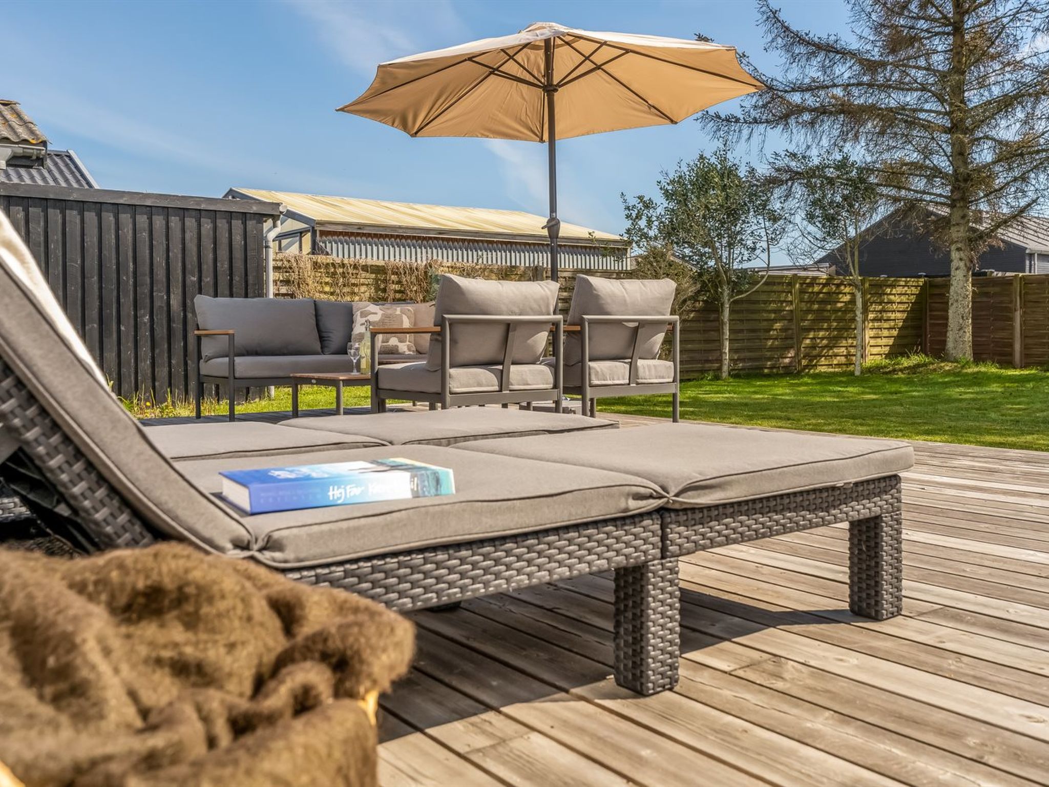 "Hellena" - 600m from the sea - Buiten