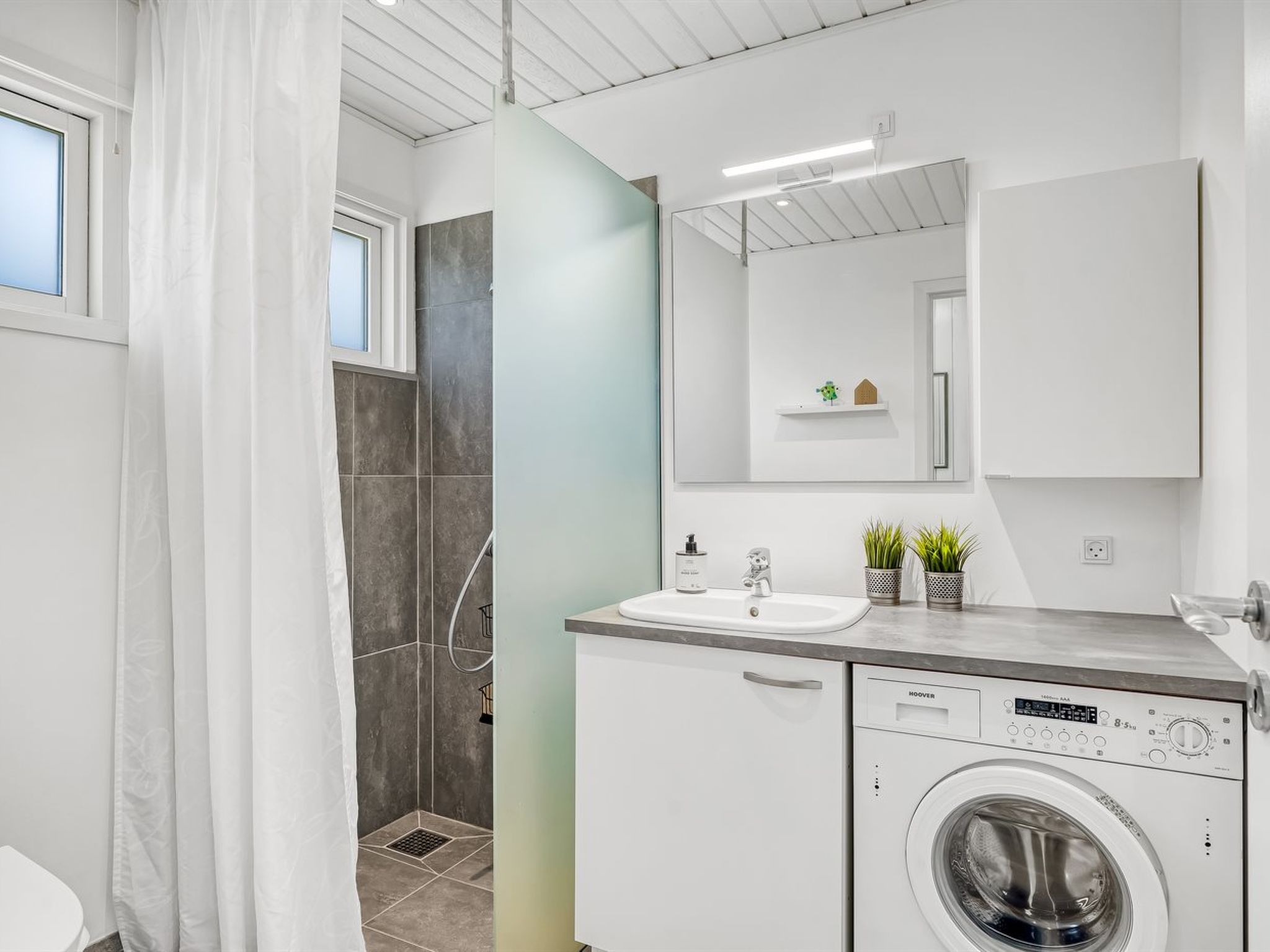 "Elisenda" - 2.2km from the sea - Inside