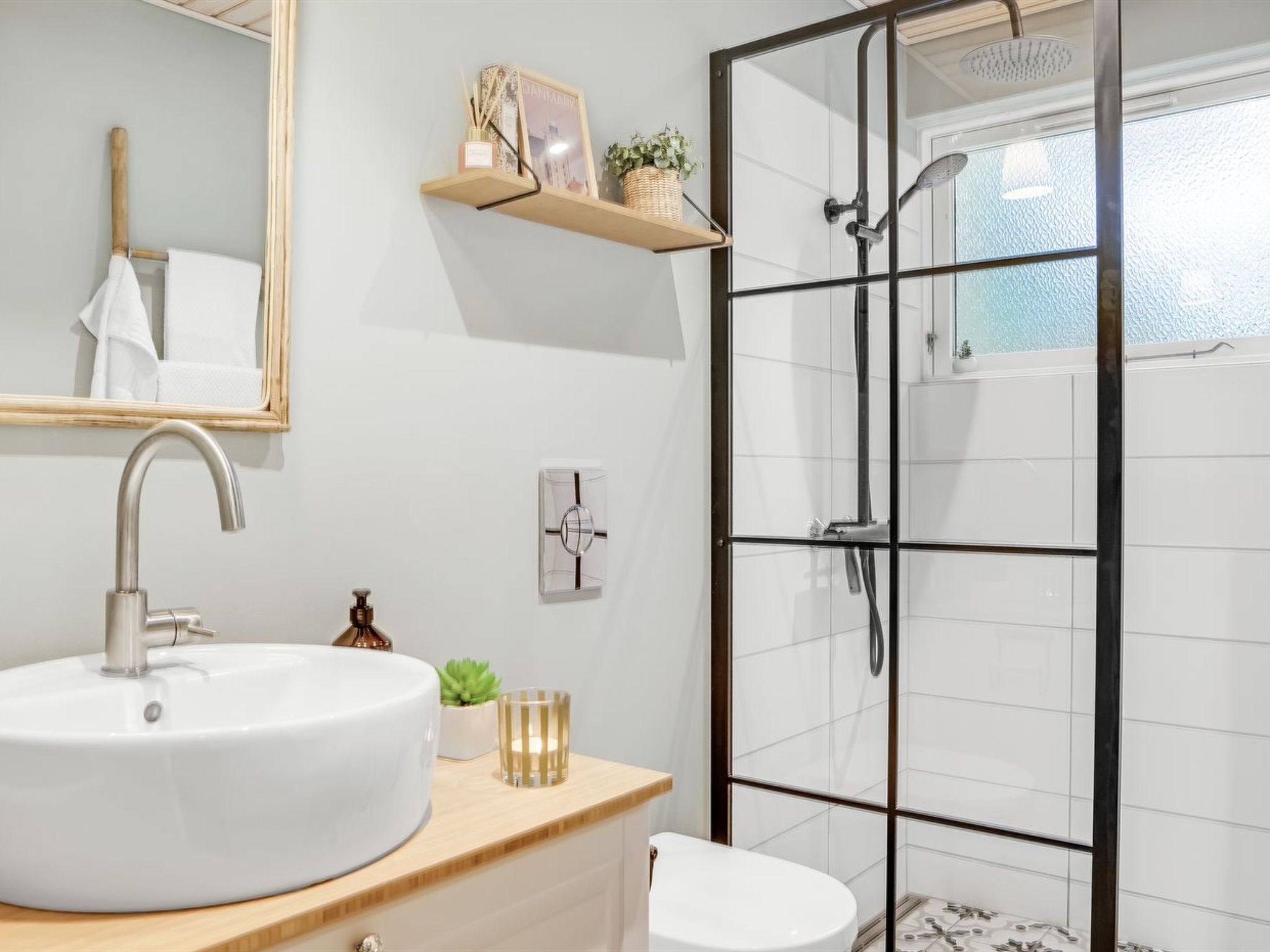 "Hansa" - 3km from the sea-Binnen