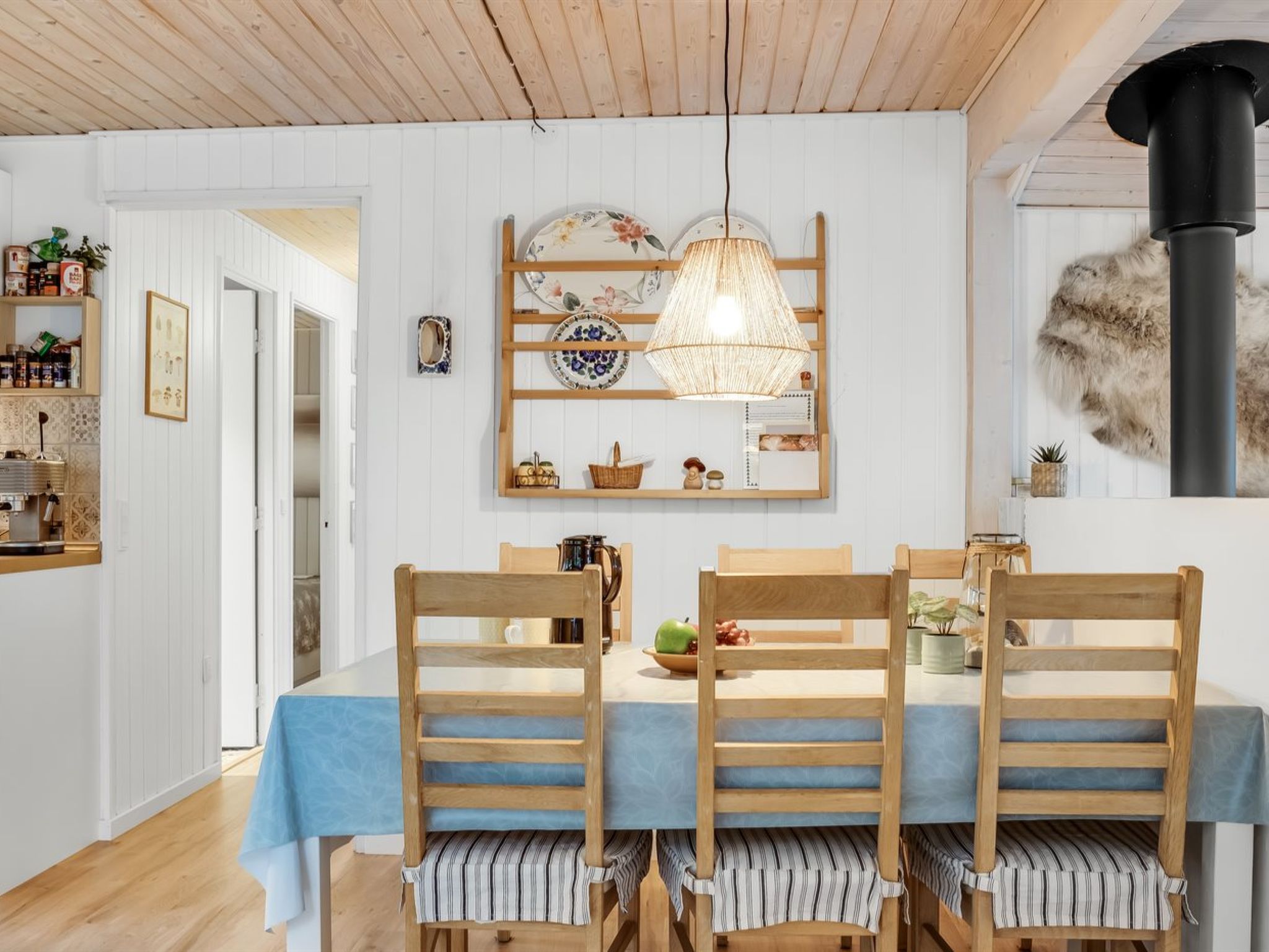 "Hansa" - 3km from the sea-Binnen